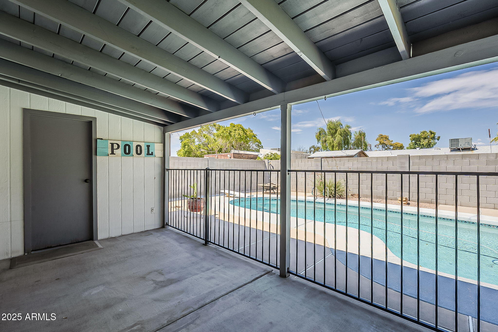 2310 E MARMORA Street