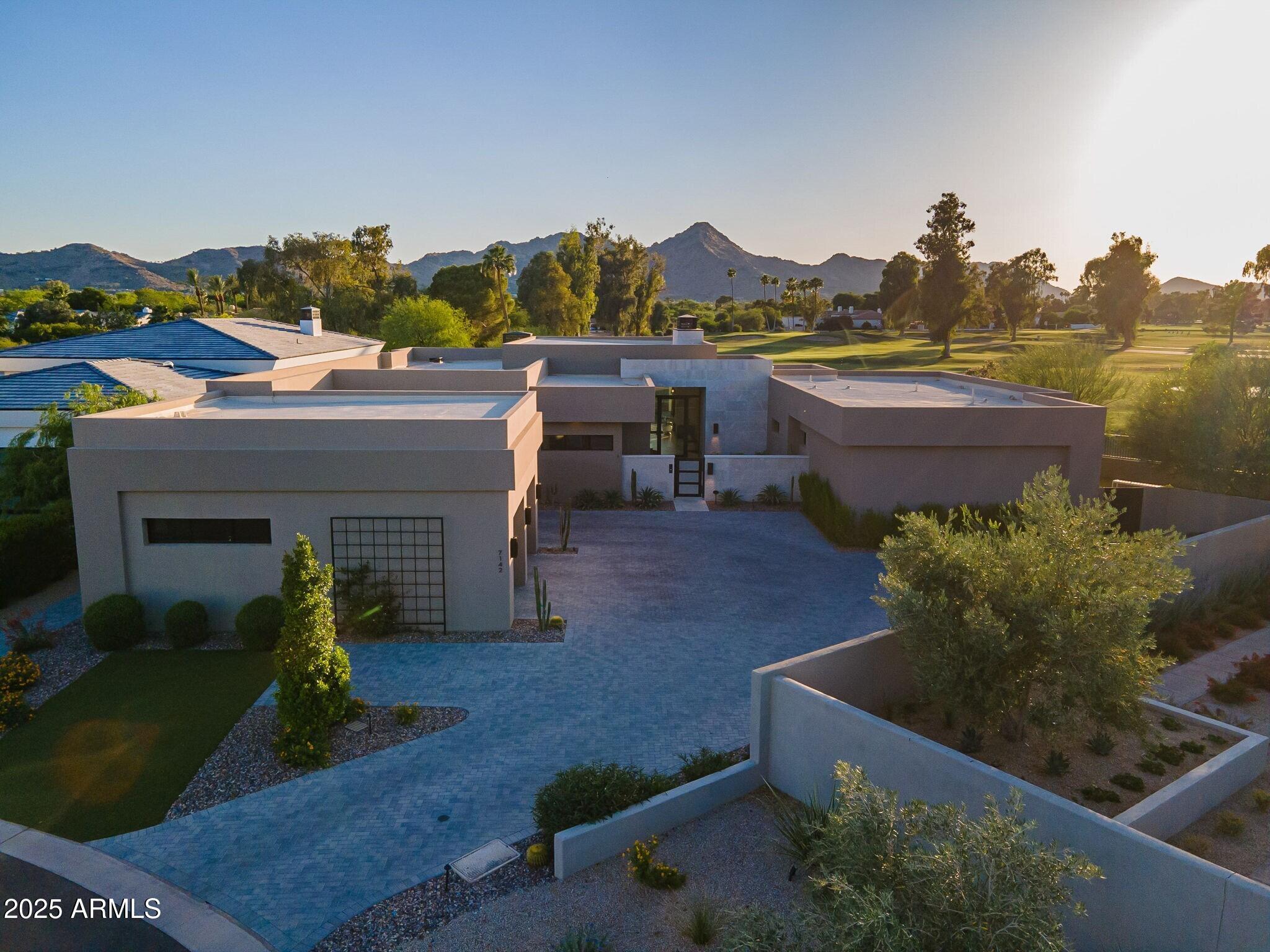 7142 E IRONWOOD Drive