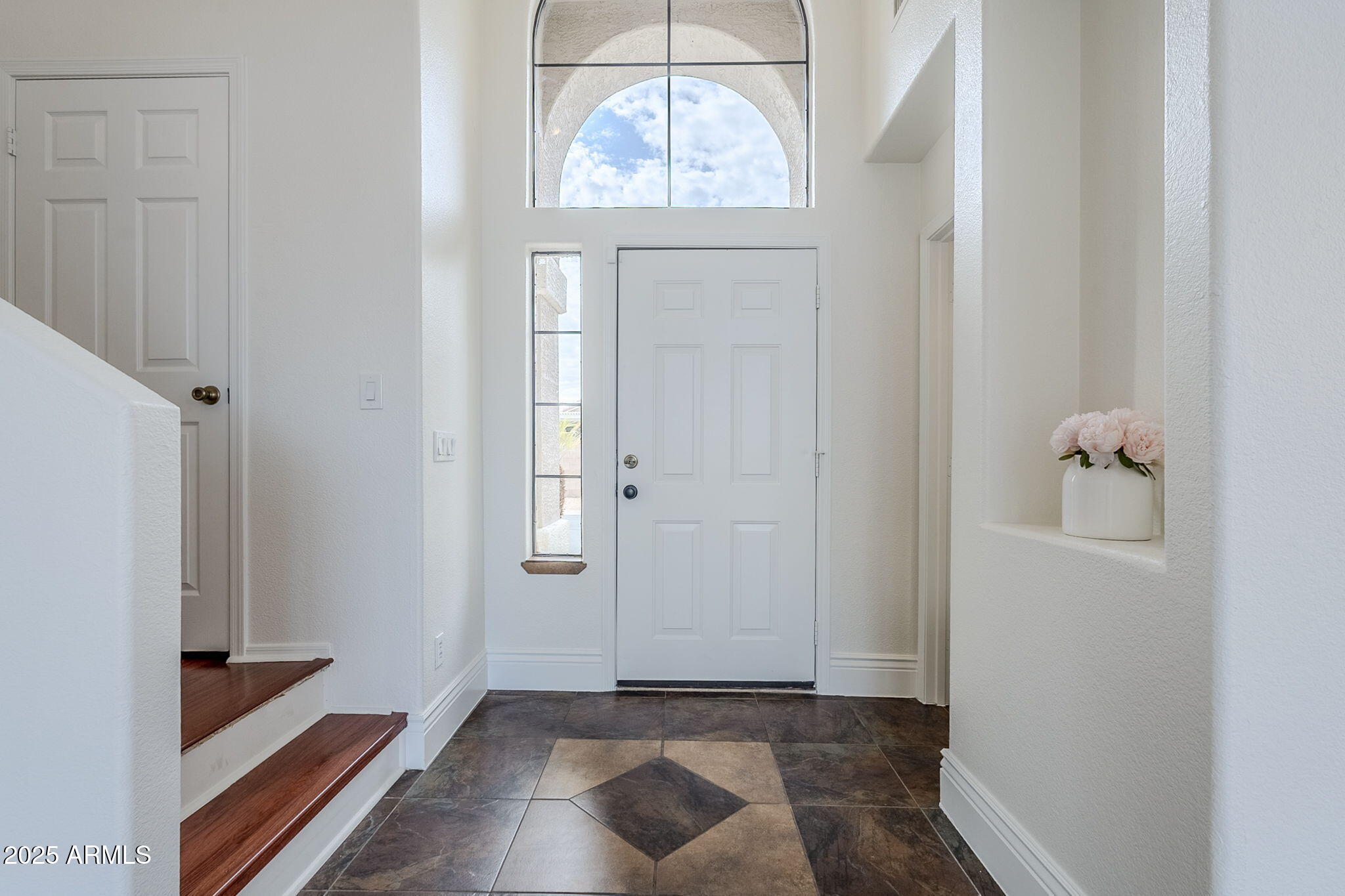 1425 S LINDSAY Road 36