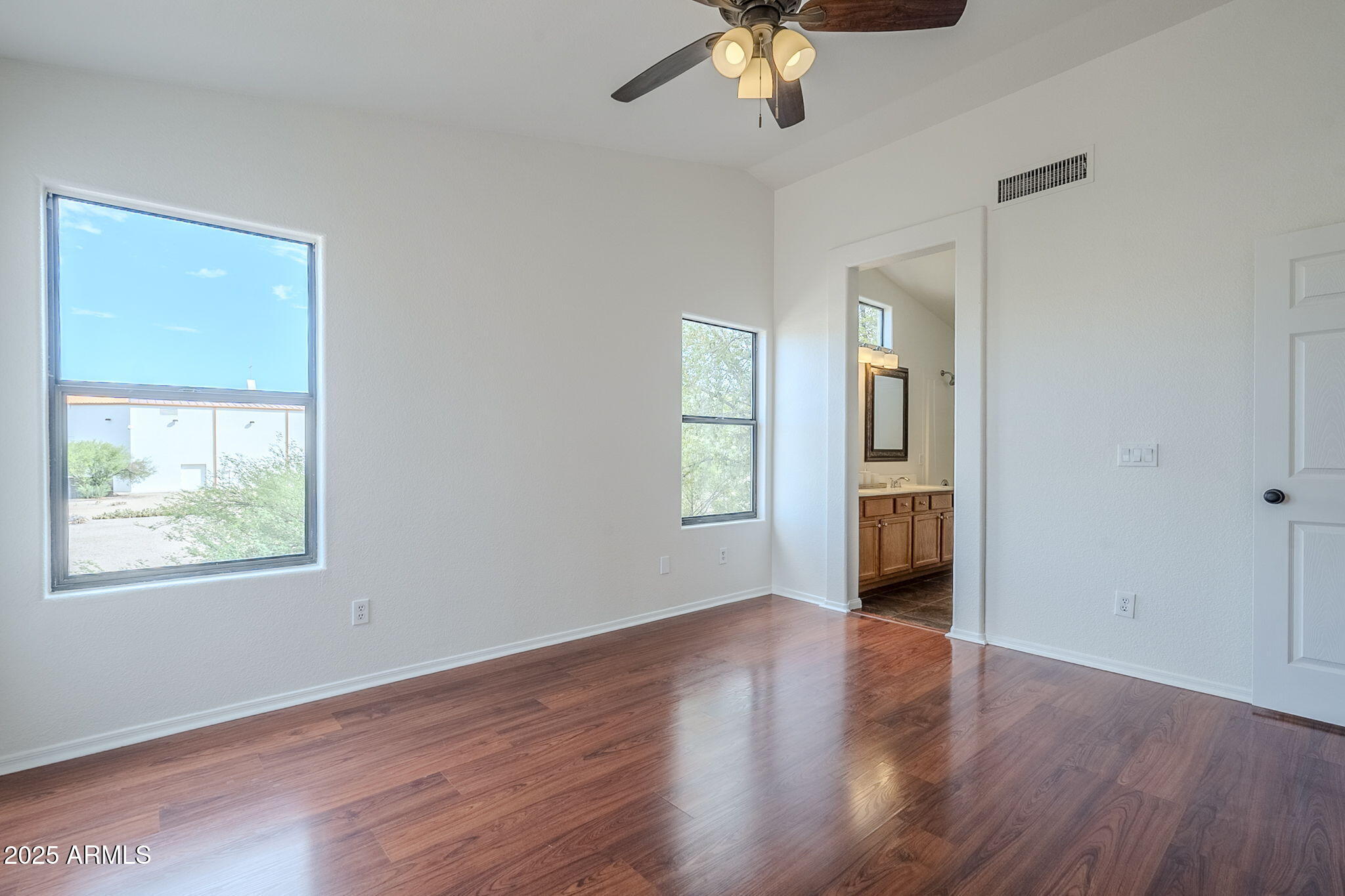 1425 S LINDSAY Road 36