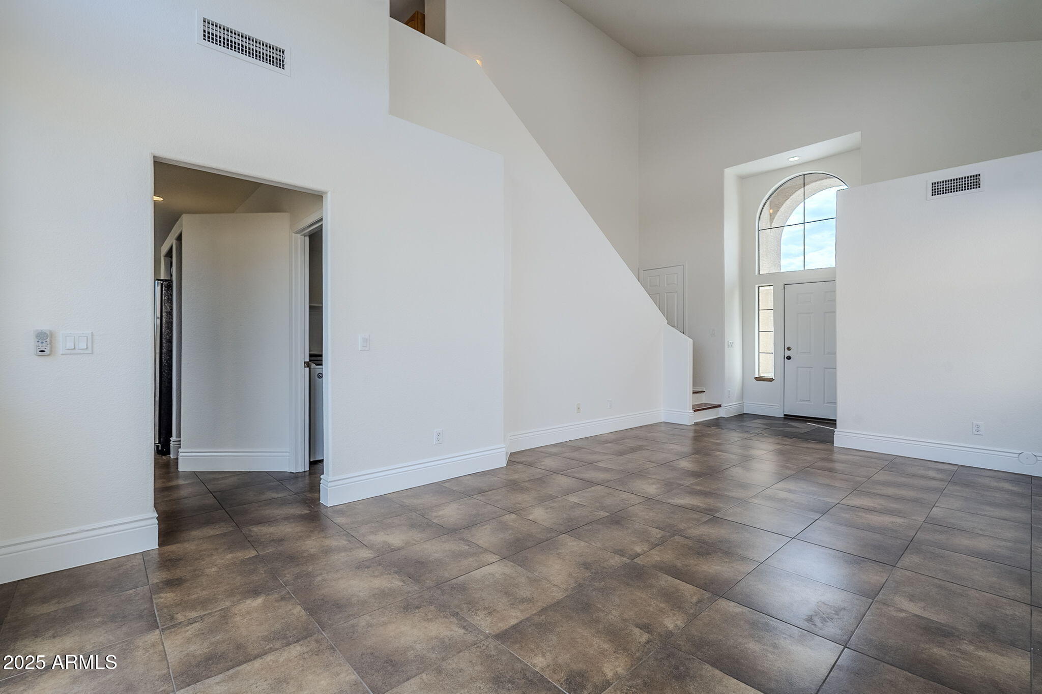 1425 S LINDSAY Road 36