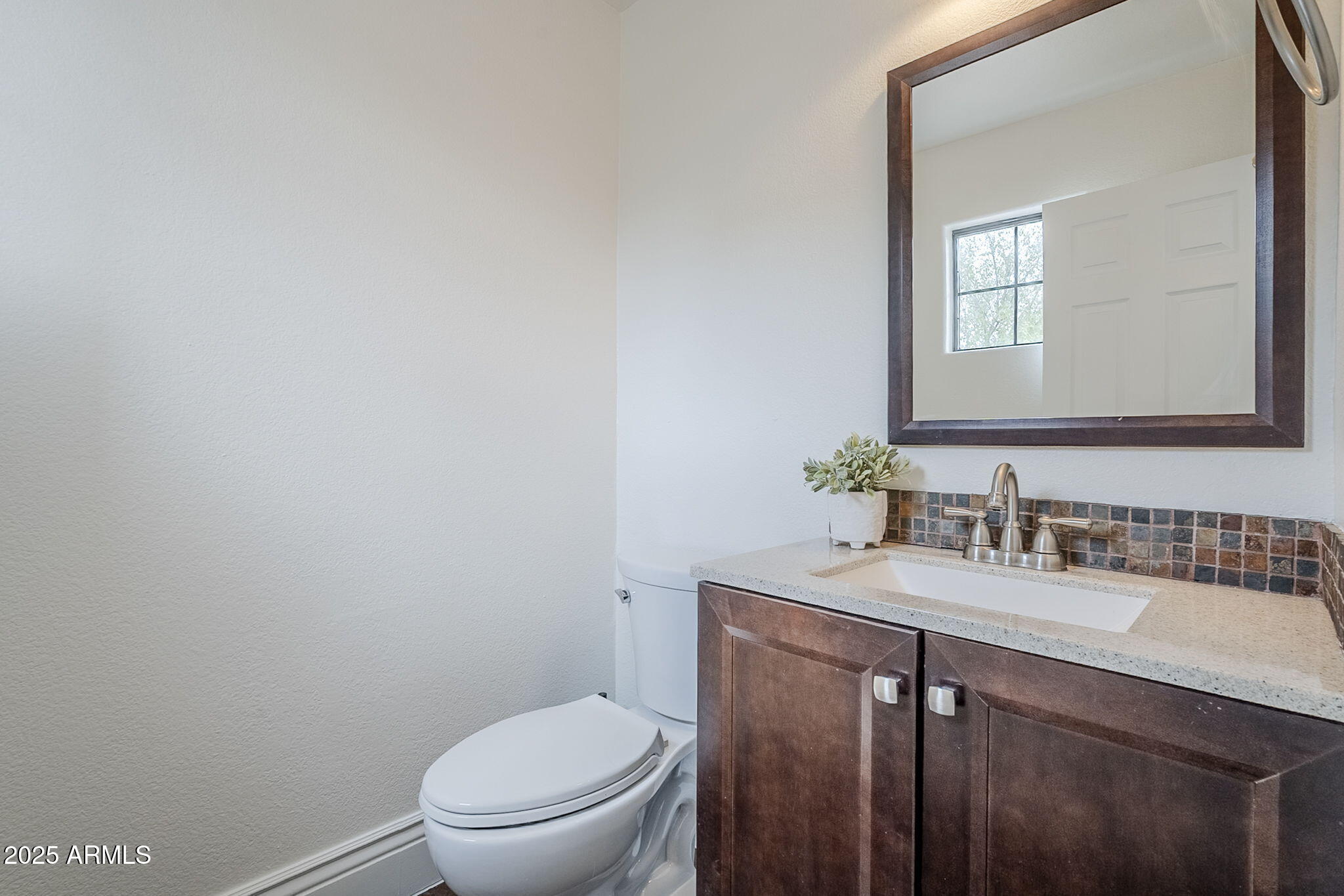 1425 S LINDSAY Road 36