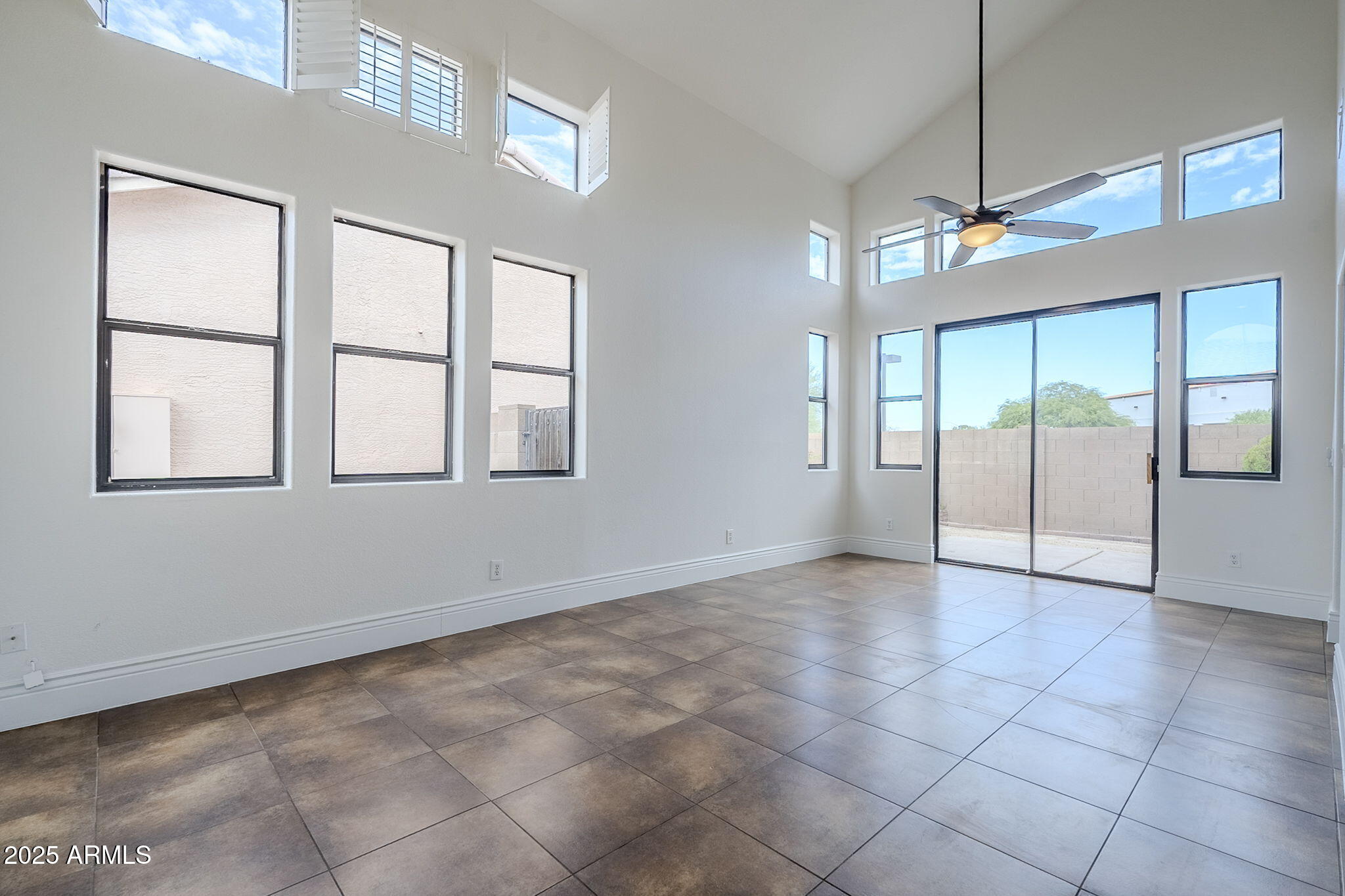 1425 S LINDSAY Road 36