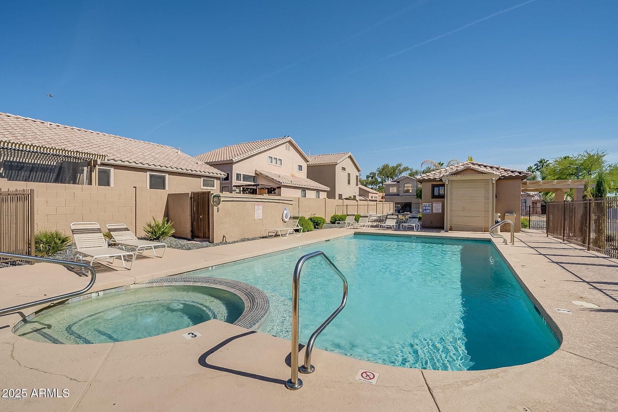 1425 S LINDSAY Road 36