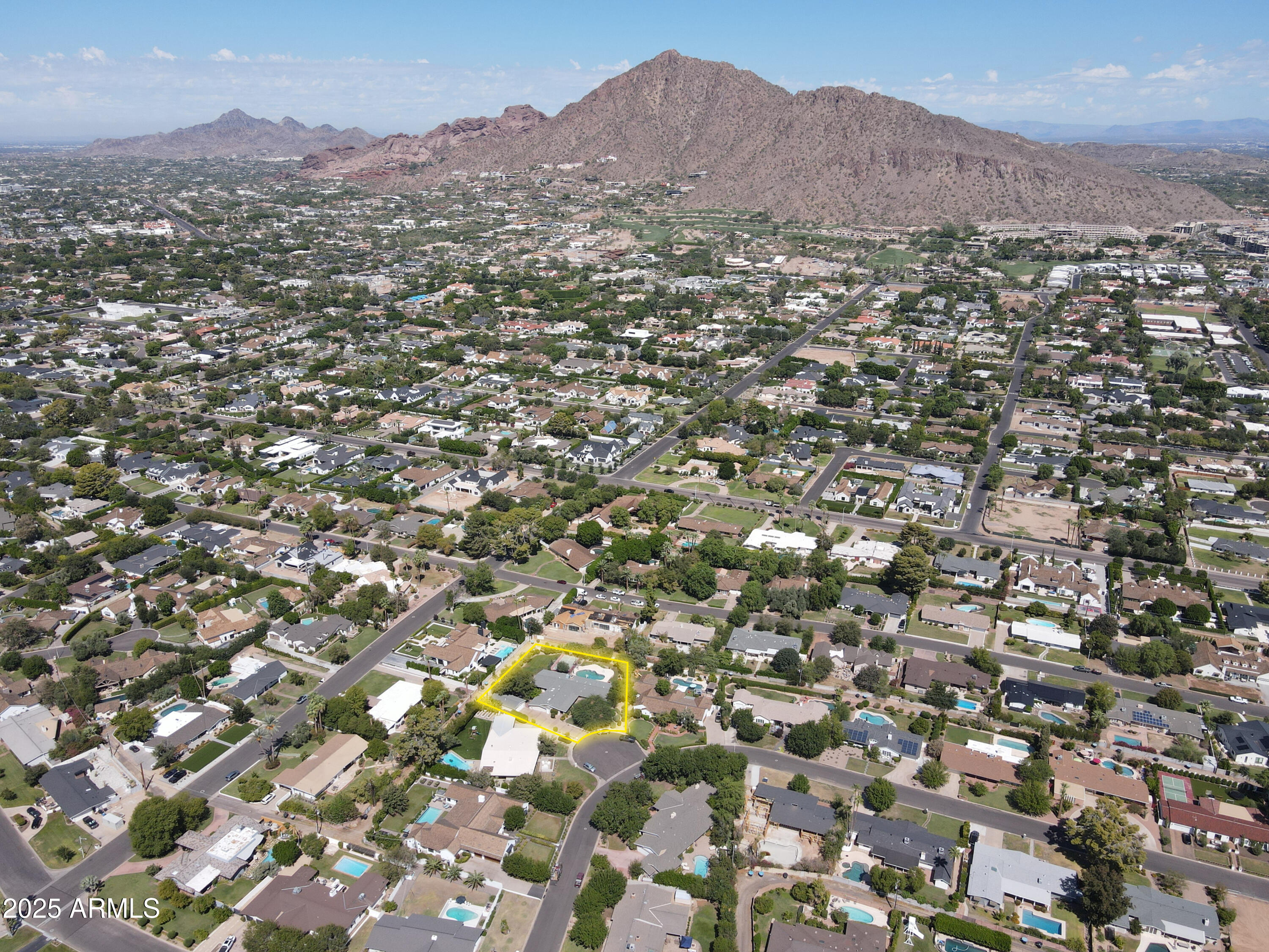 6002 E CALLE ROSA, 77