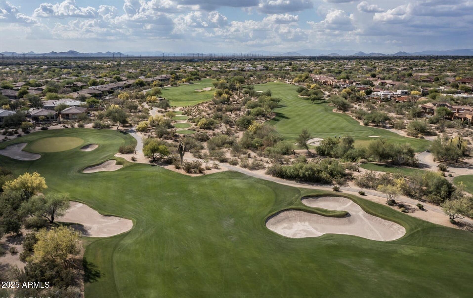 20802 N GRAYHAWK Drive 1123