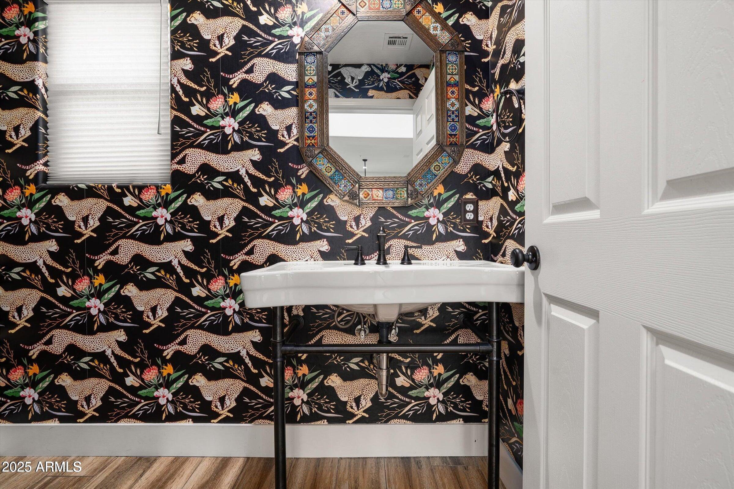 20802 N GRAYHAWK Drive 1123