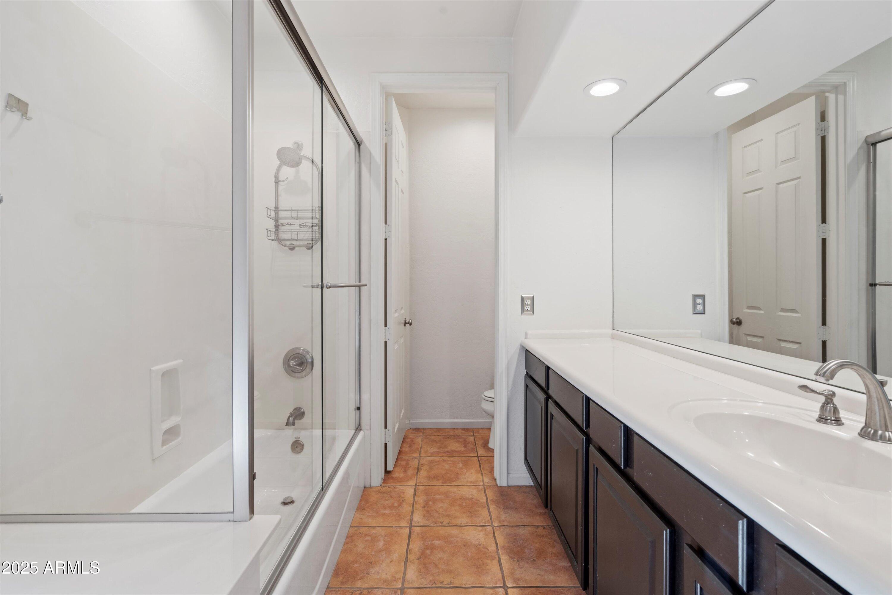 20802 N GRAYHAWK Drive 1123