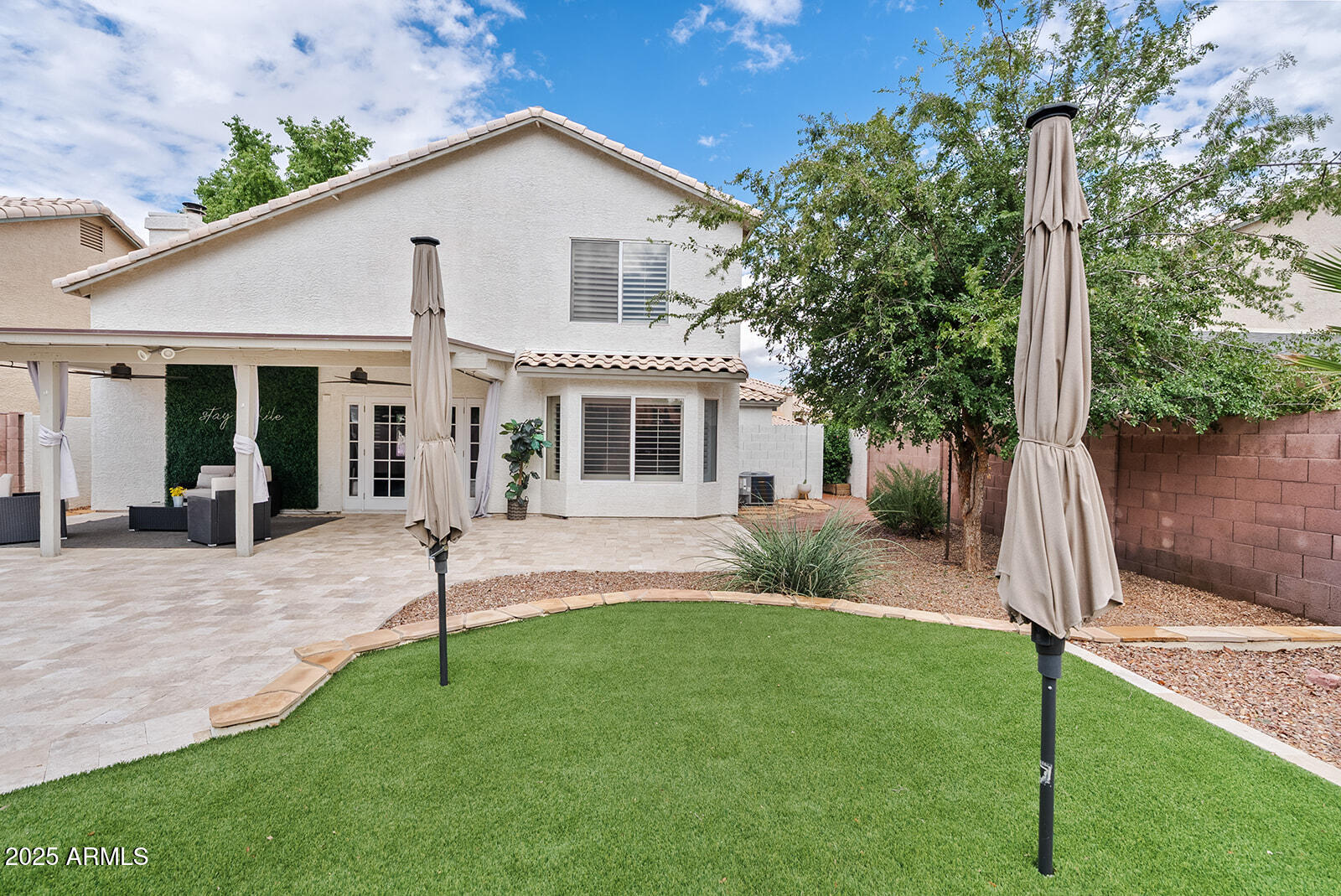 861 W SHELLFISH Drive