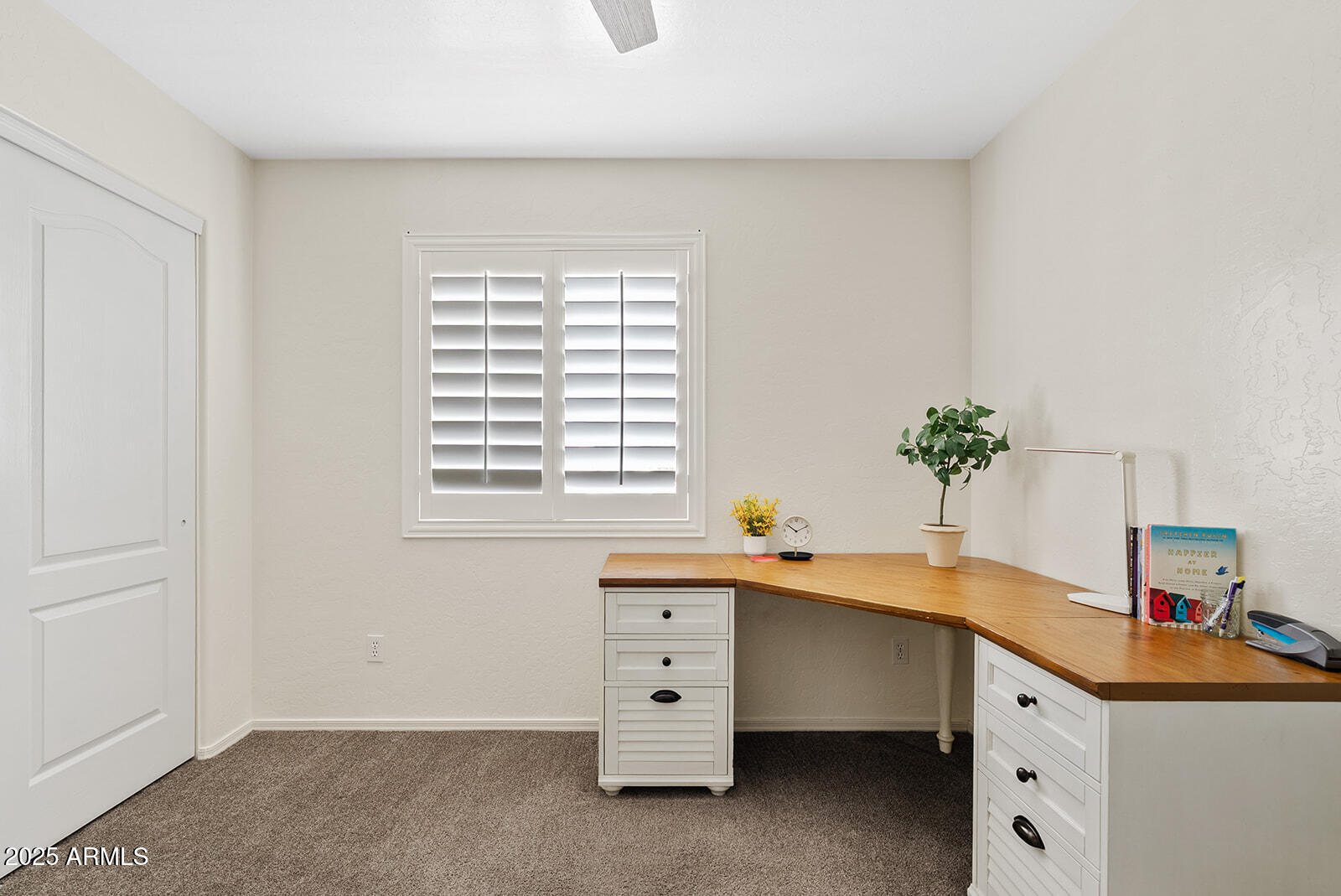 861 W SHELLFISH Drive