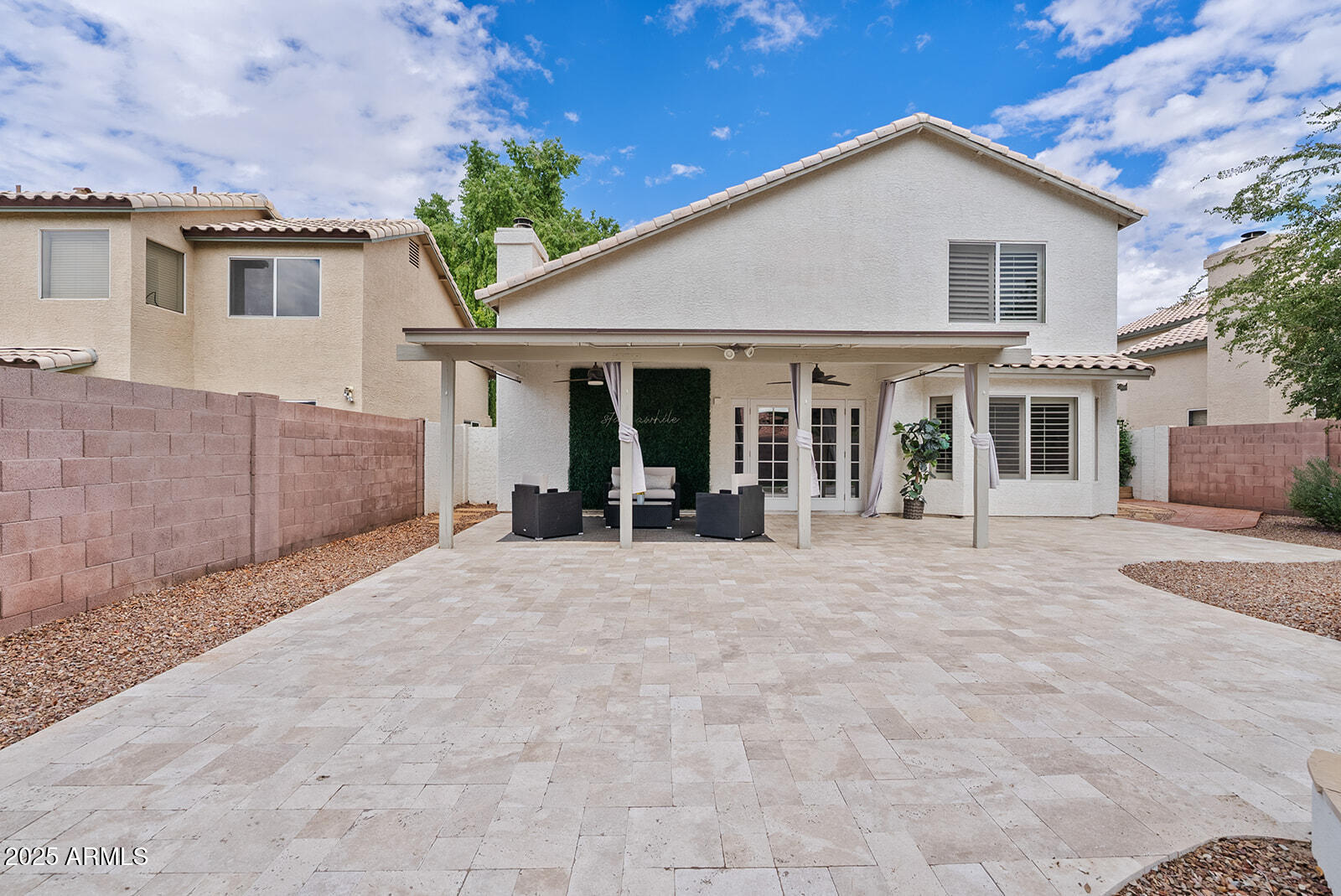 861 W SHELLFISH Drive