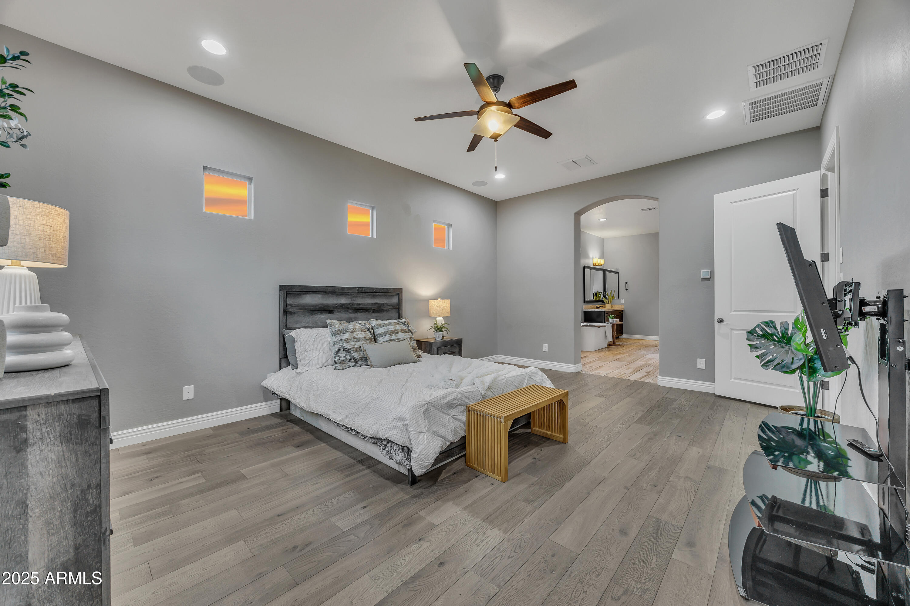 4254 E VALENCIA Drive