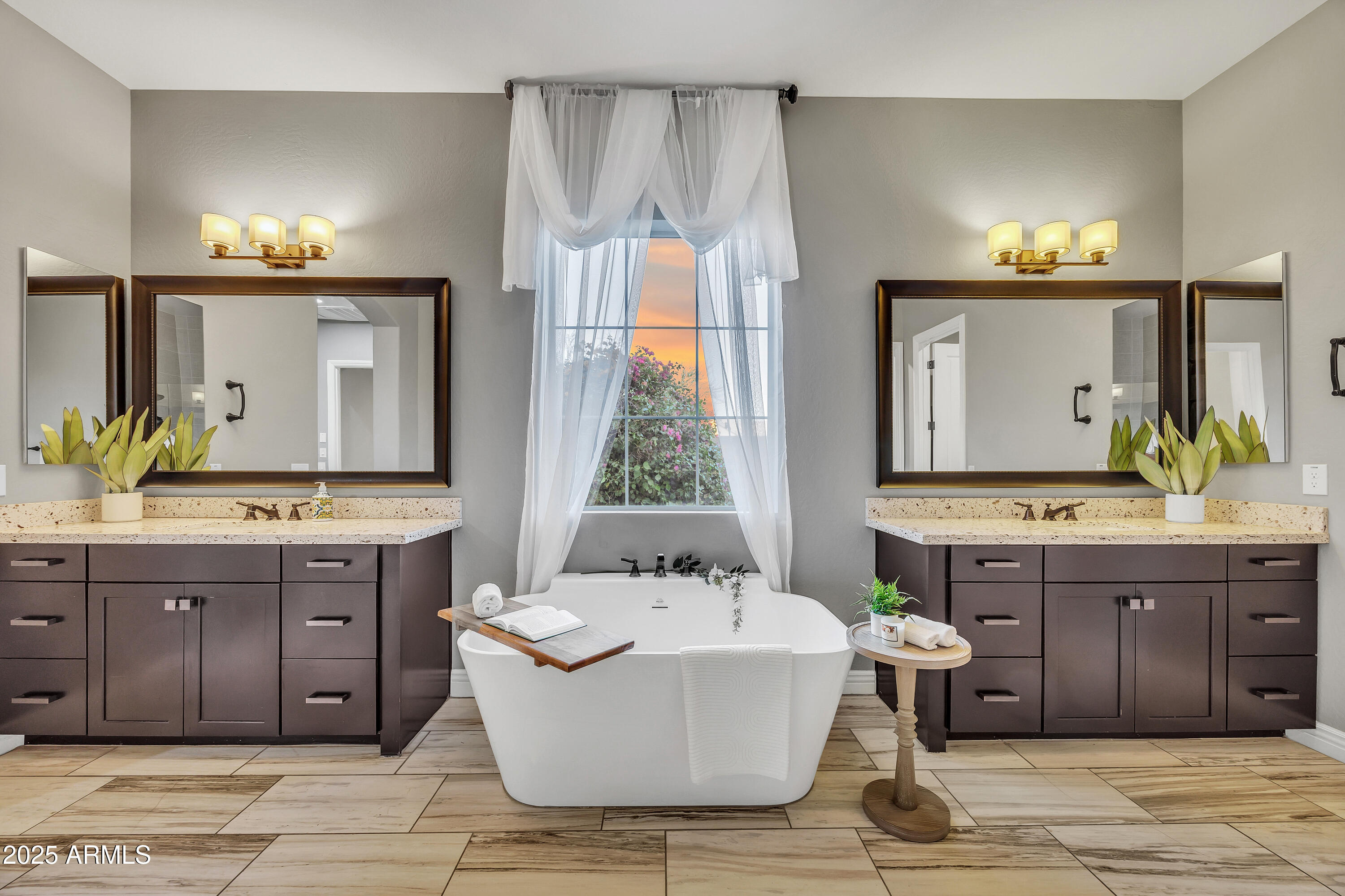 4254 E VALENCIA Drive