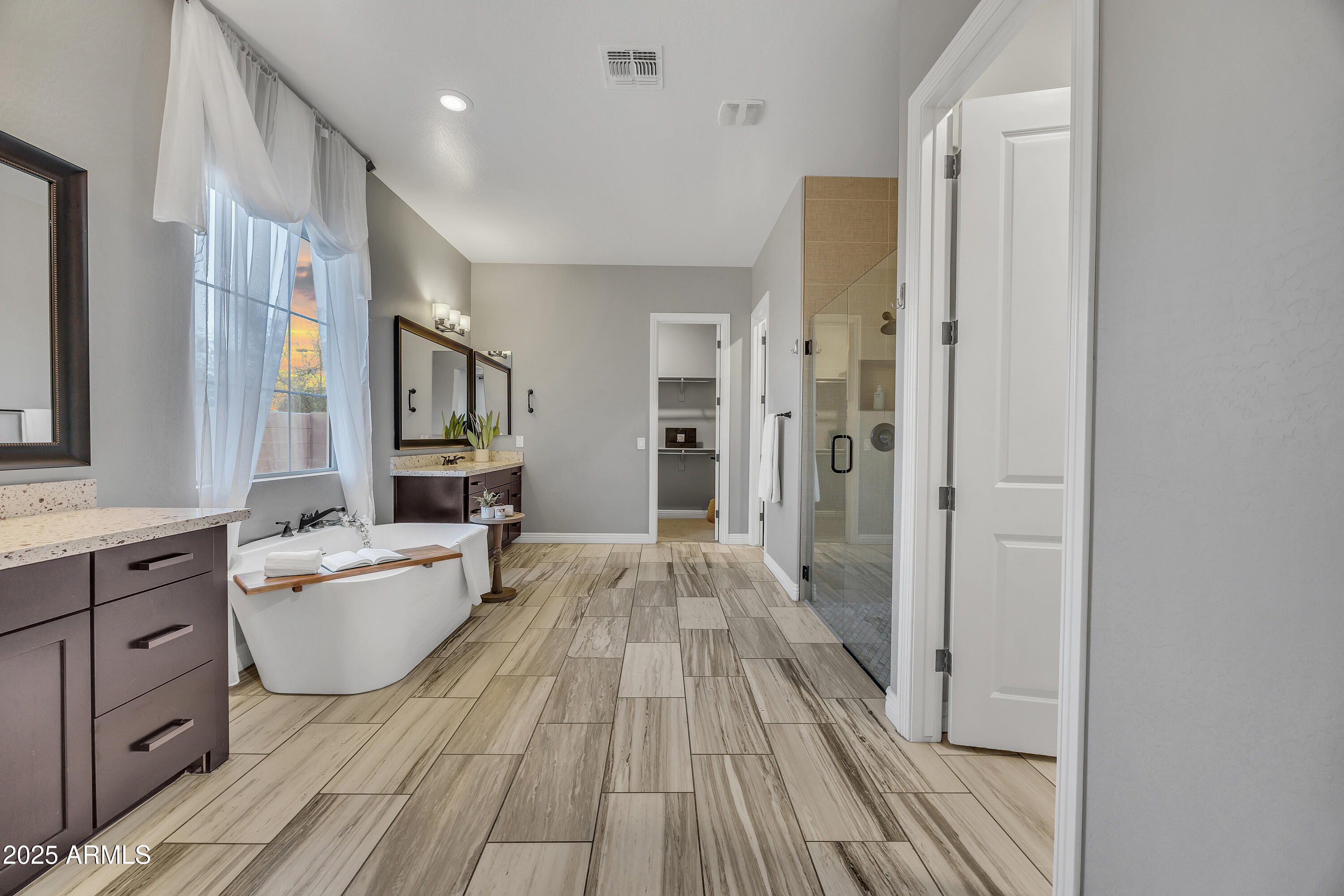 4254 E VALENCIA Drive