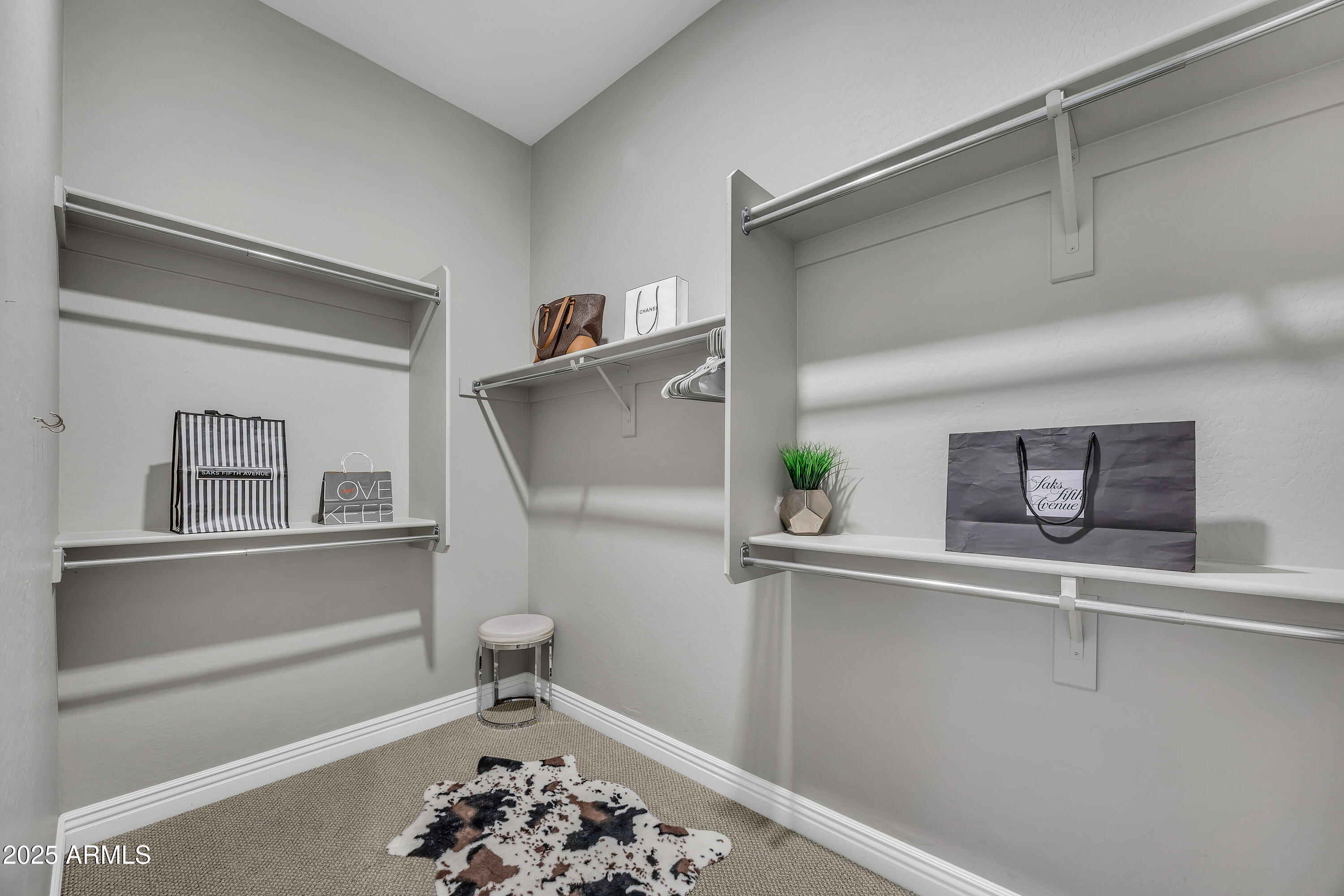 4254 E VALENCIA Drive