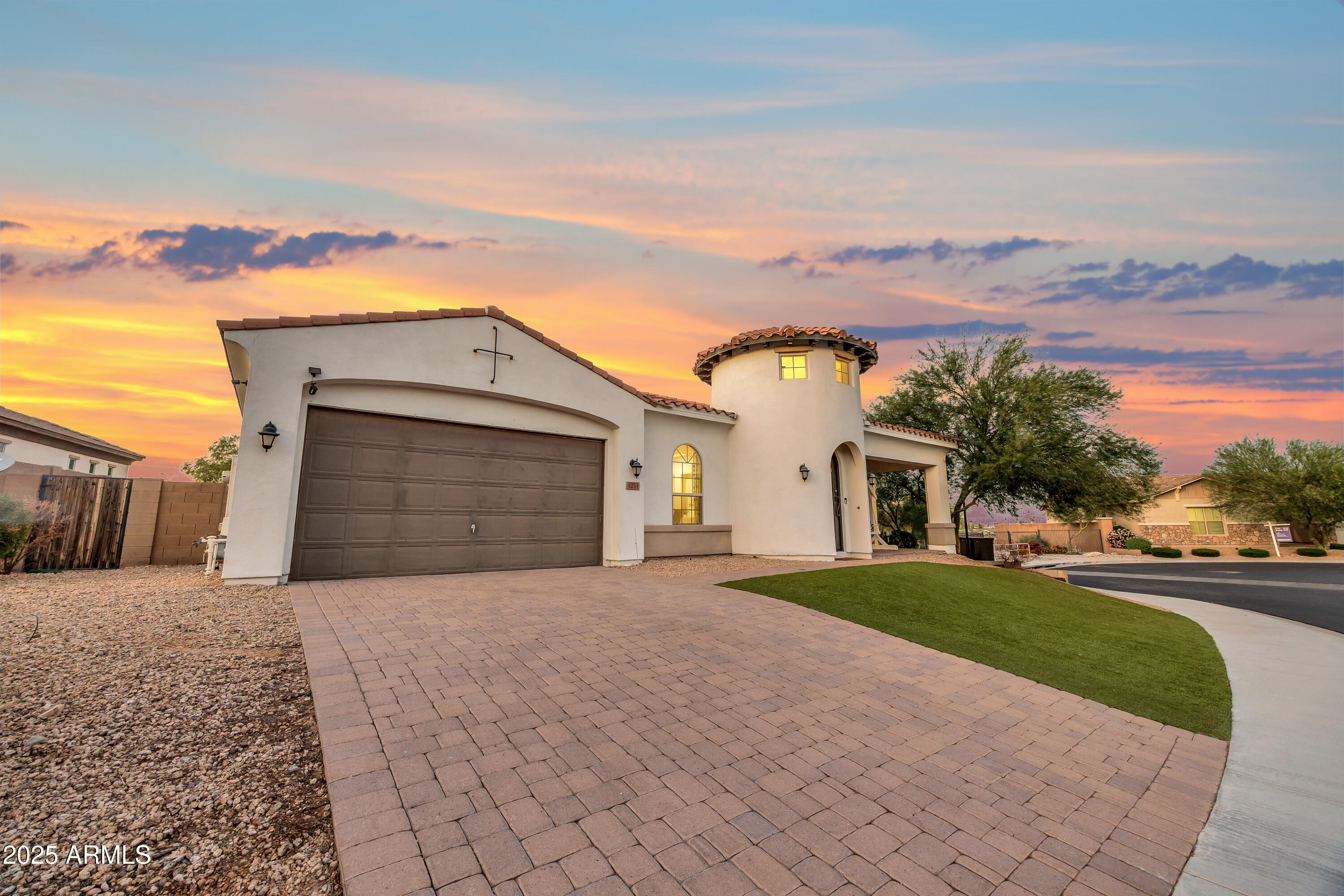 4254 E VALENCIA Drive