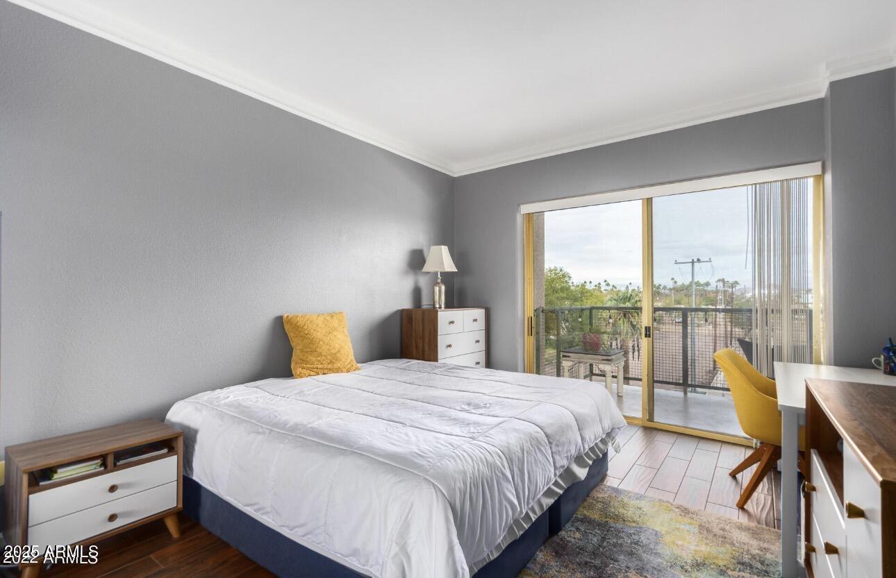 4750 N CENTRAL Avenue, 3A