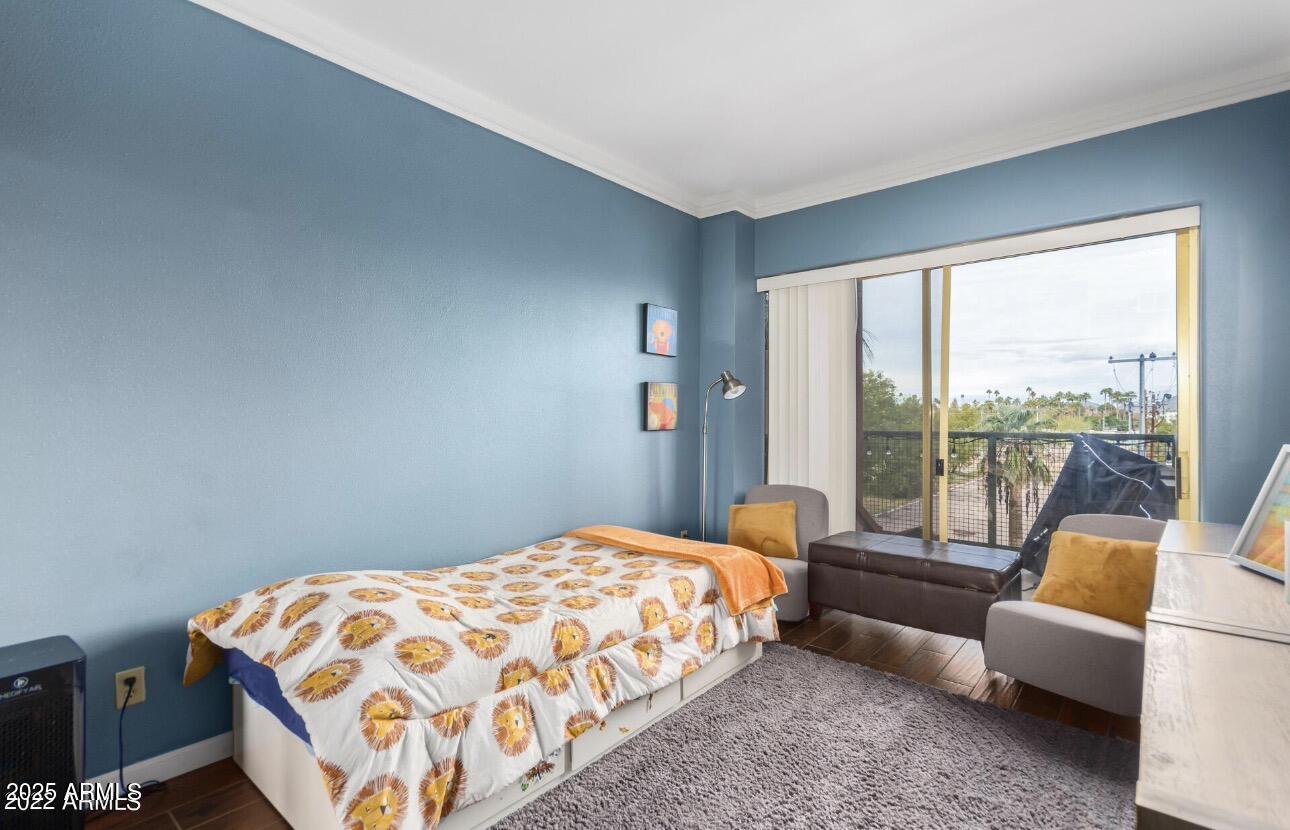 4750 N CENTRAL Avenue, 3A