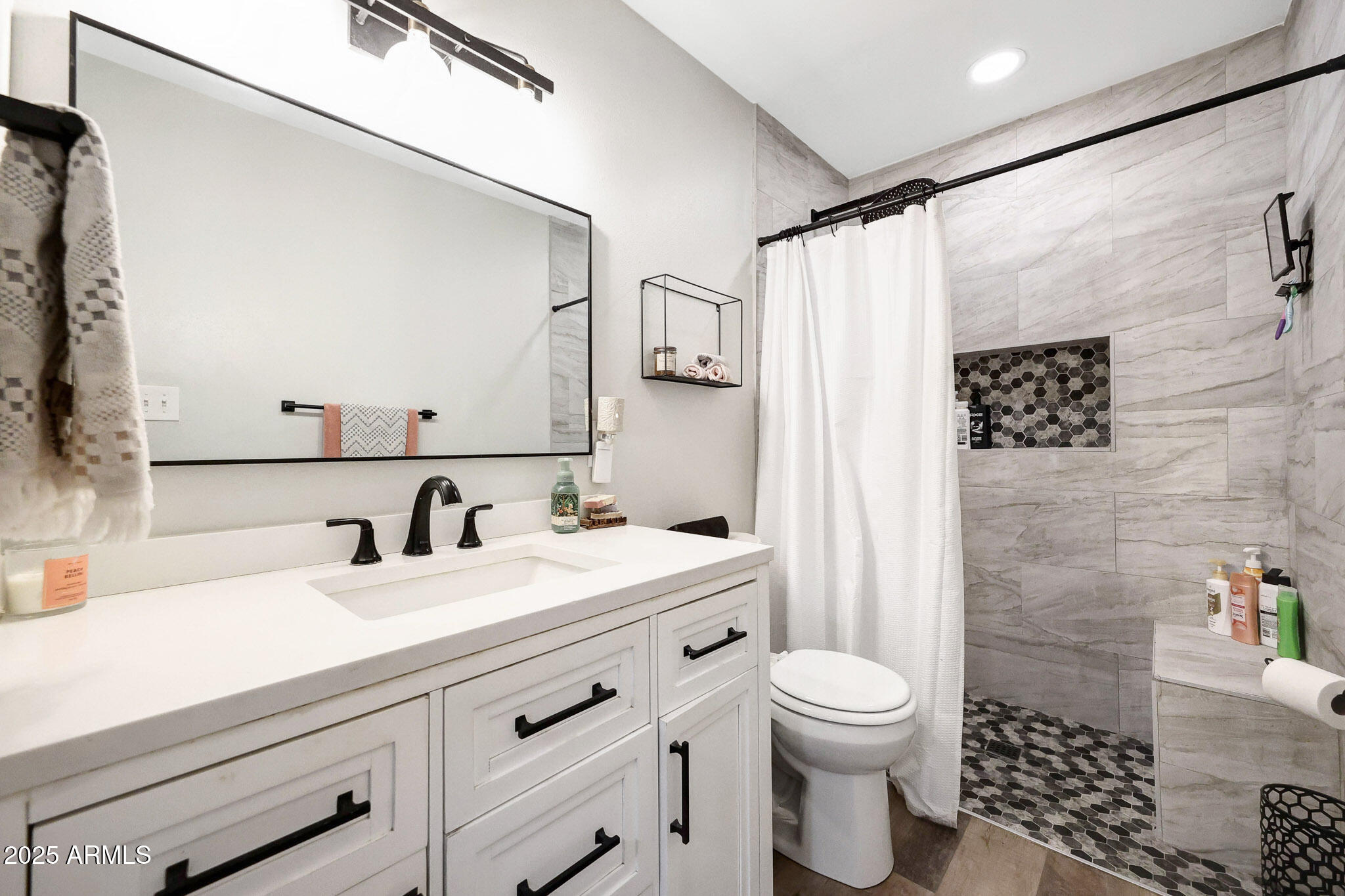 2353 W TIERRA BUENA Lane