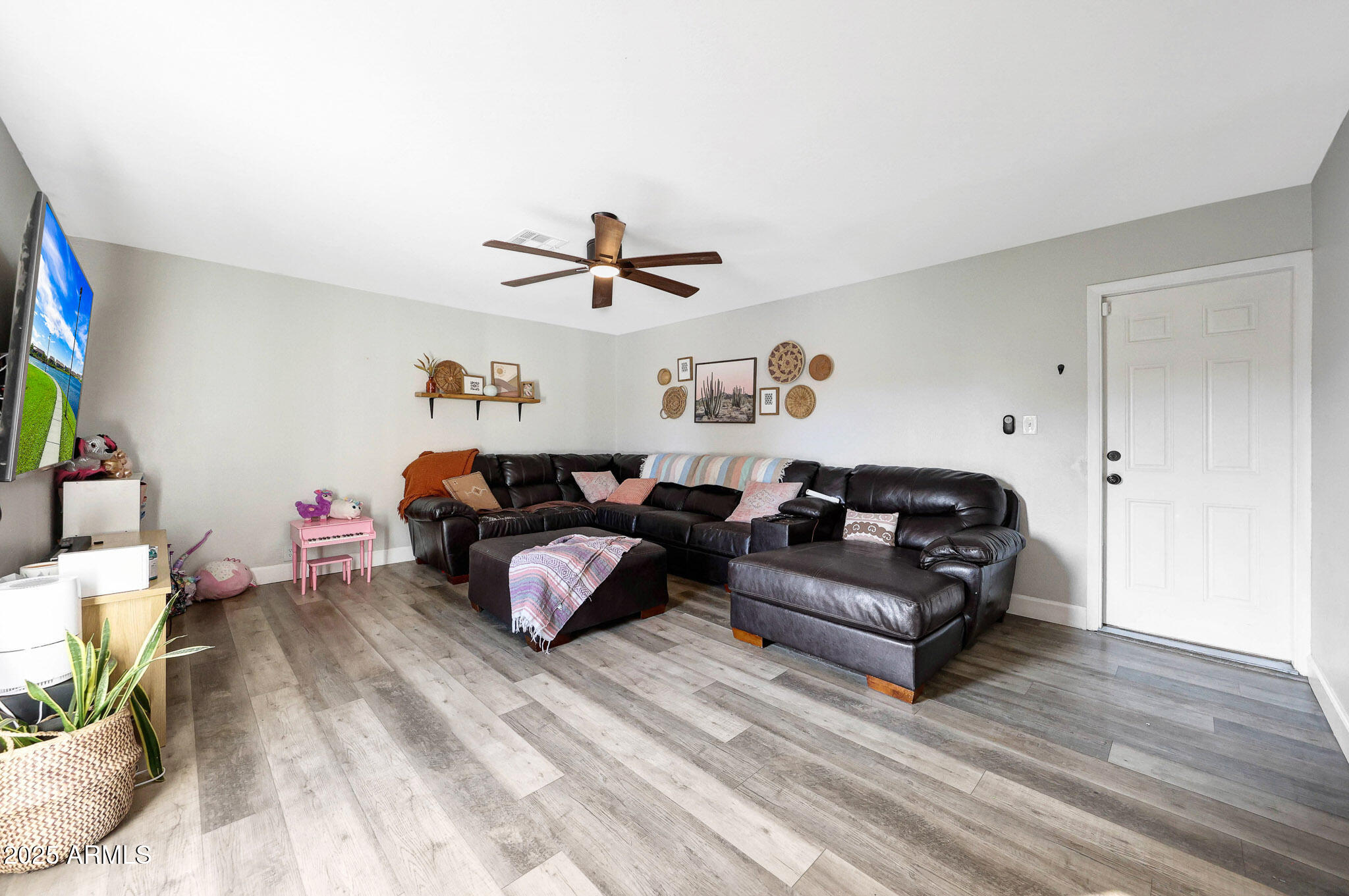 2353 W TIERRA BUENA Lane