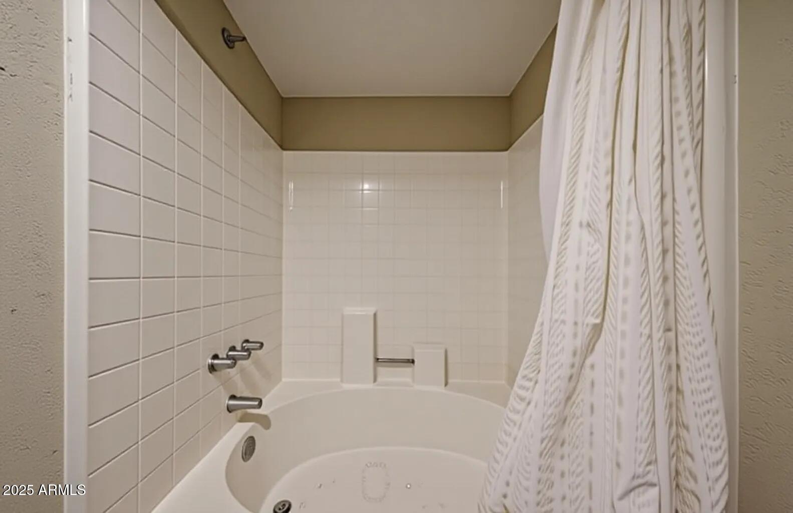 1905 E University Drive 270