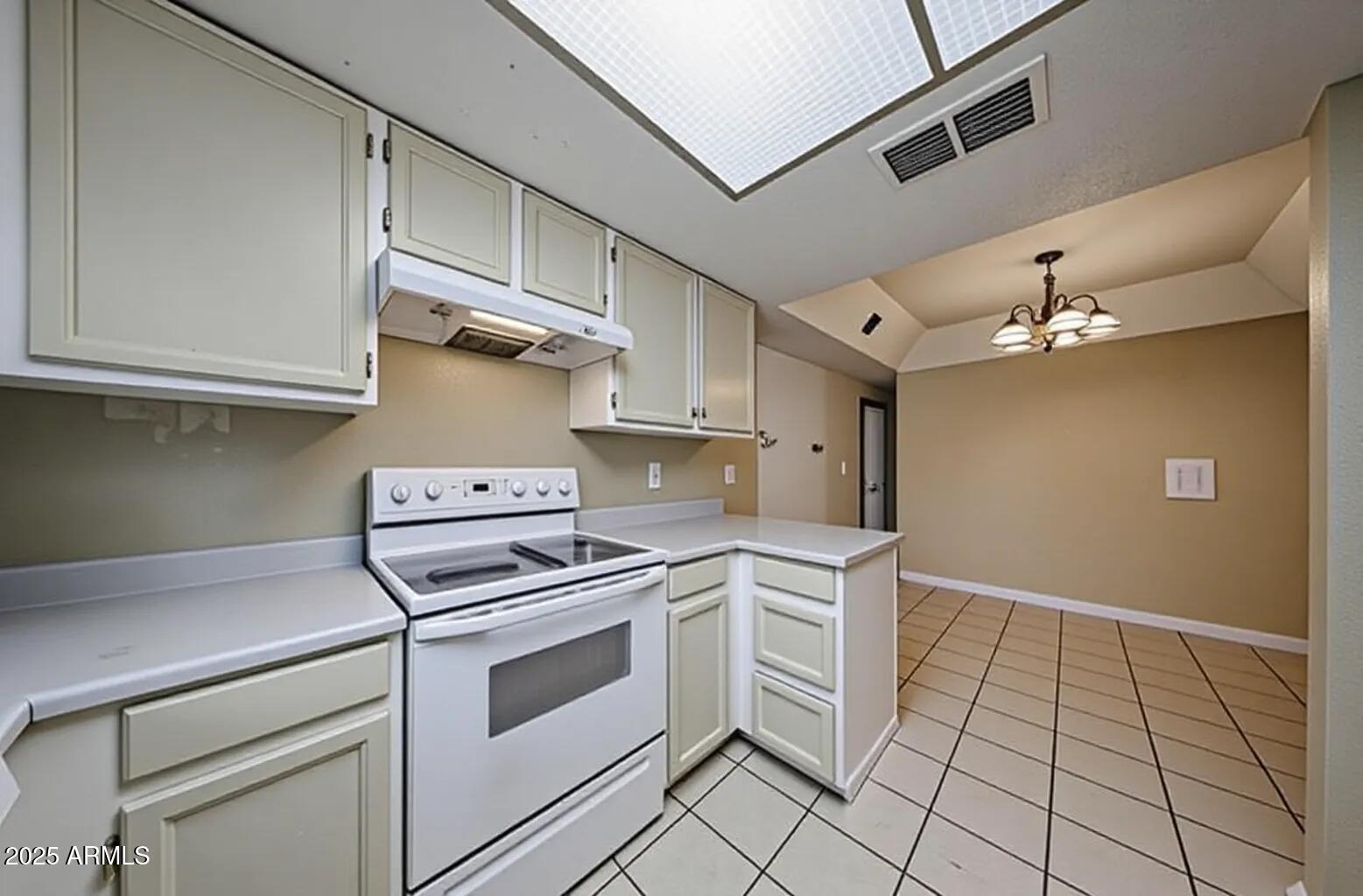 1905 E University Drive 270