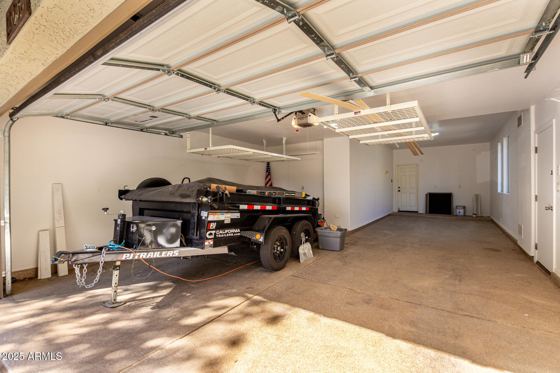 4258 E LEXINGTON Avenue