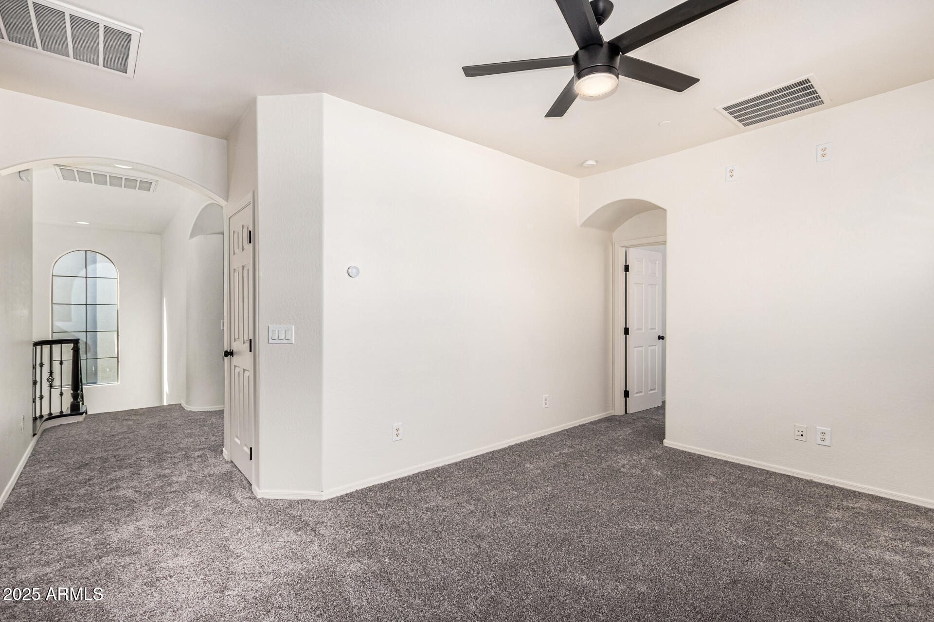 4258 E LEXINGTON Avenue