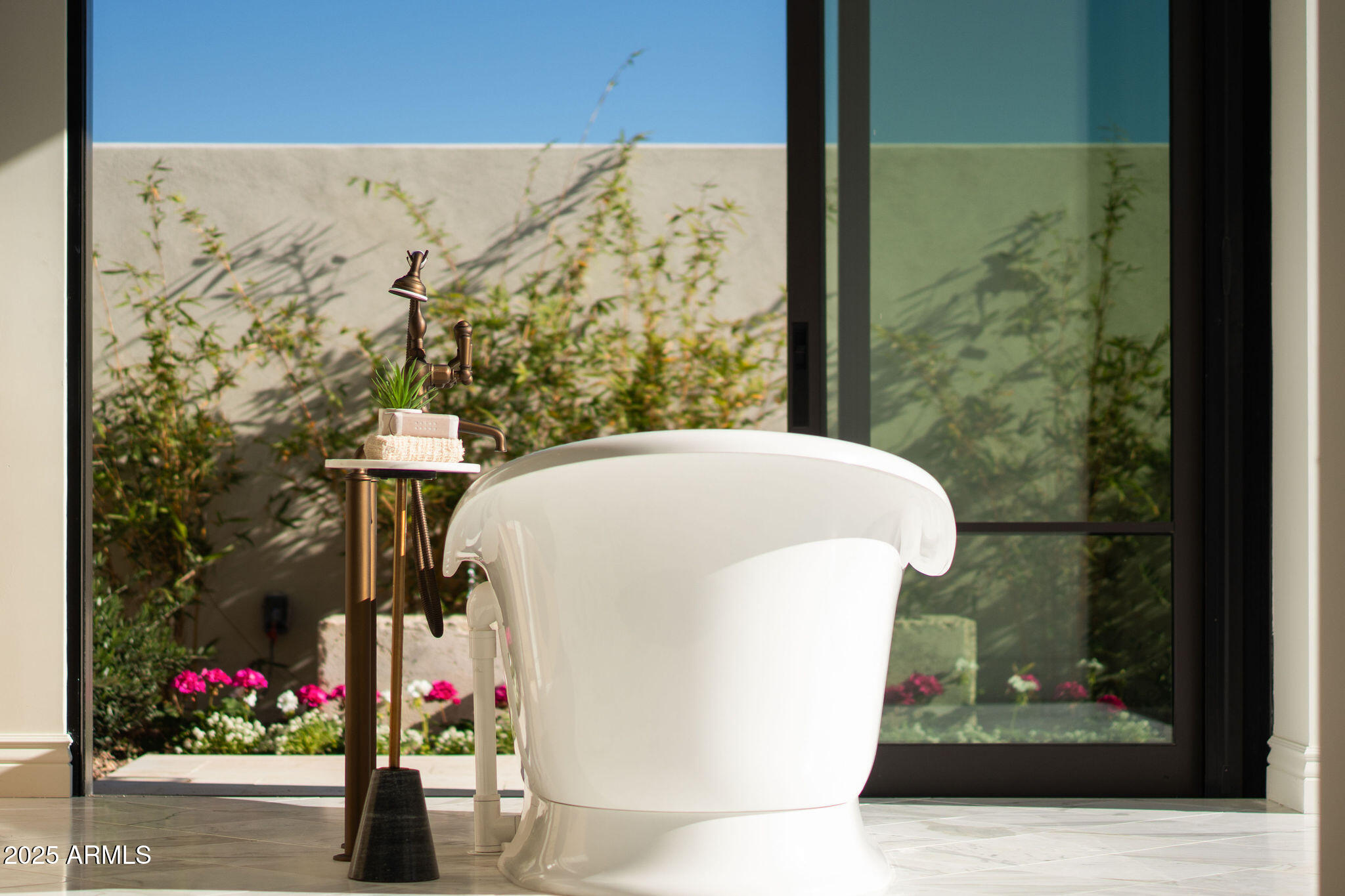 5902 E CACTUS WREN Road