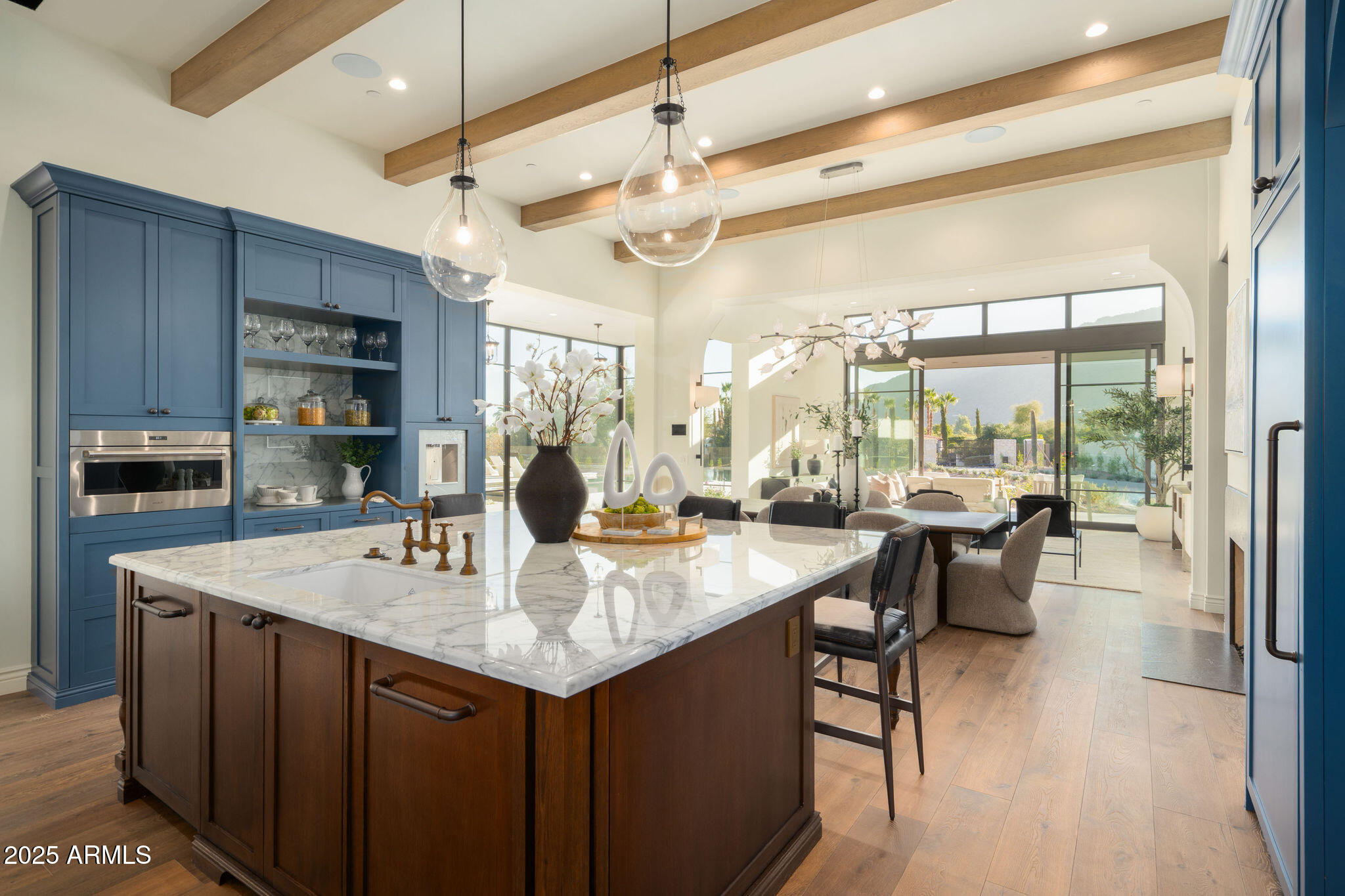 5902 E CACTUS WREN Road