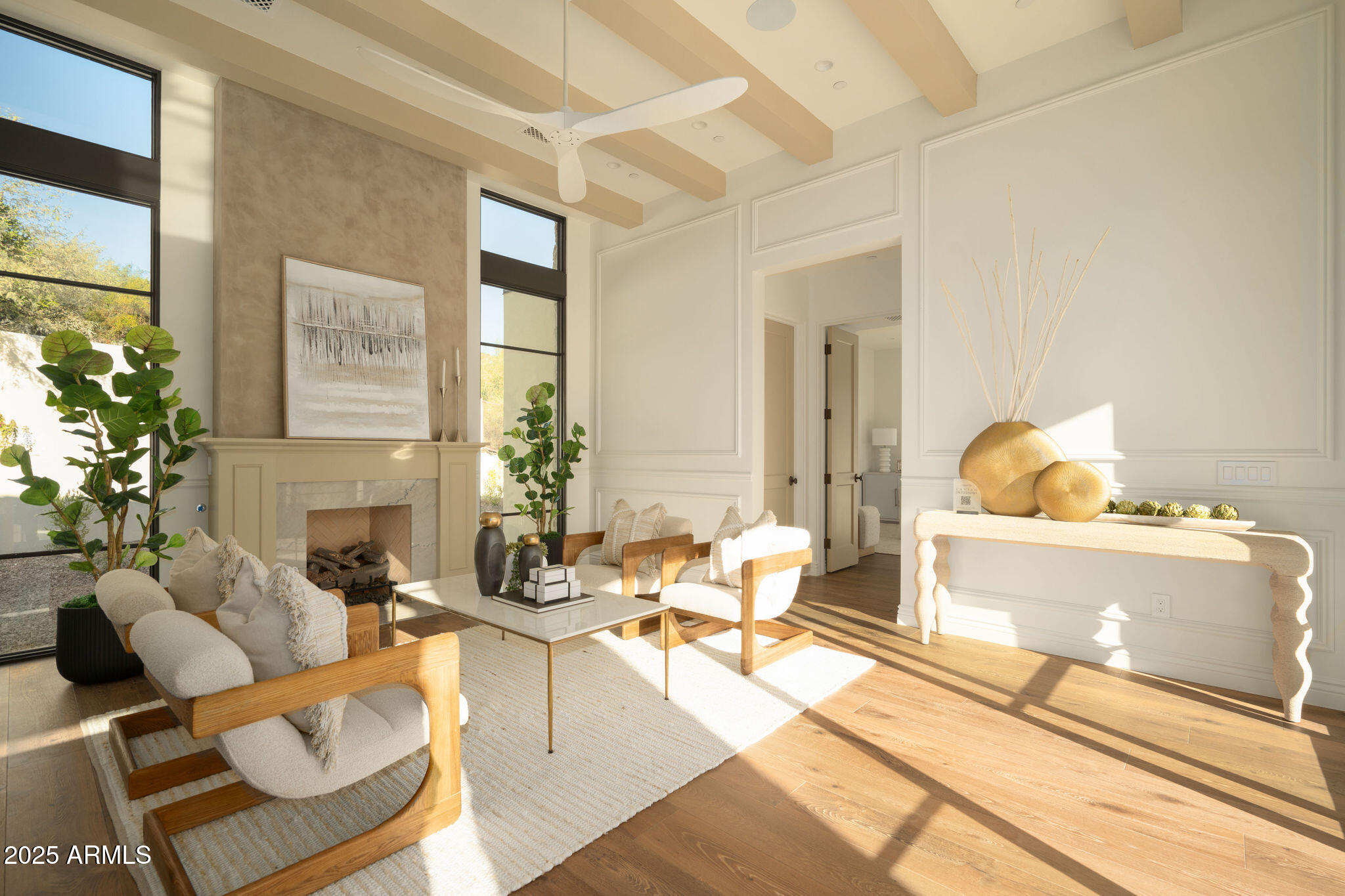 5902 E CACTUS WREN Road