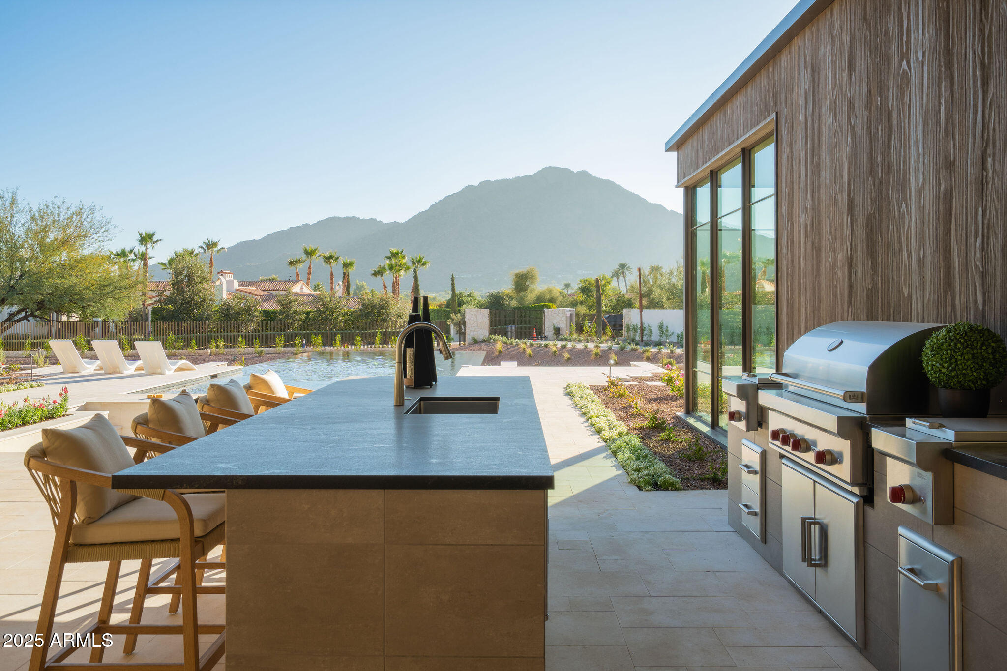 5902 E CACTUS WREN Road