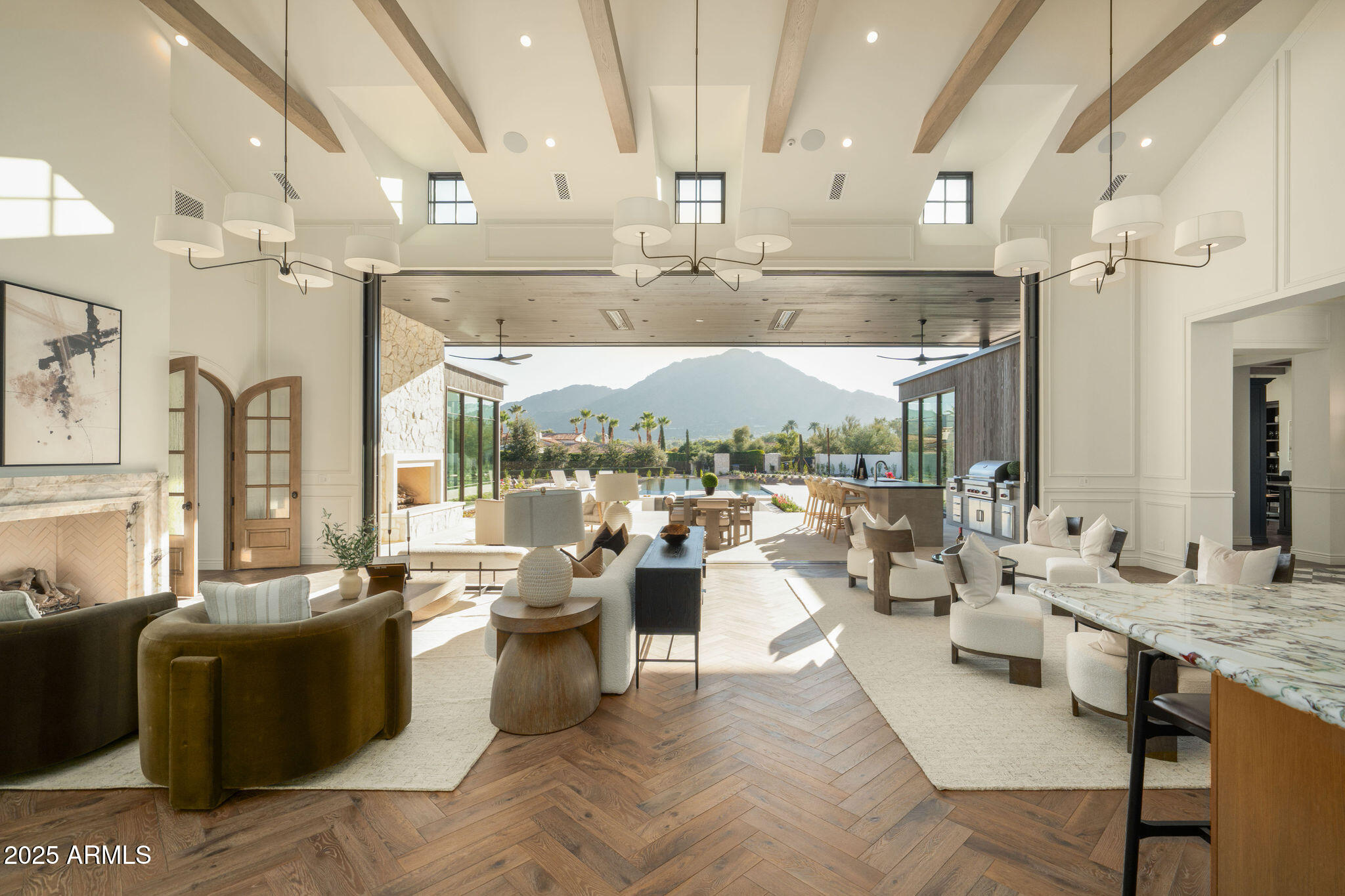 5902 E CACTUS WREN Road