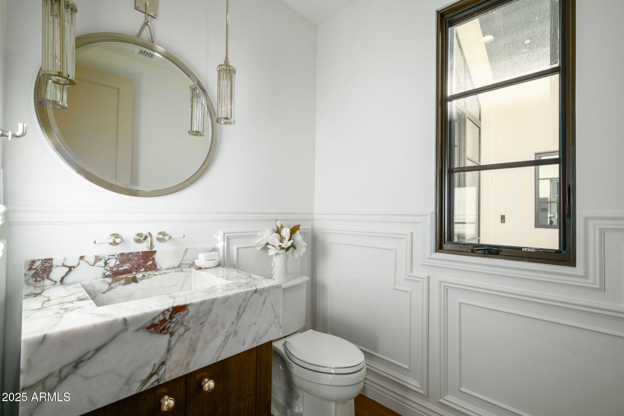 5902 E CACTUS WREN Road