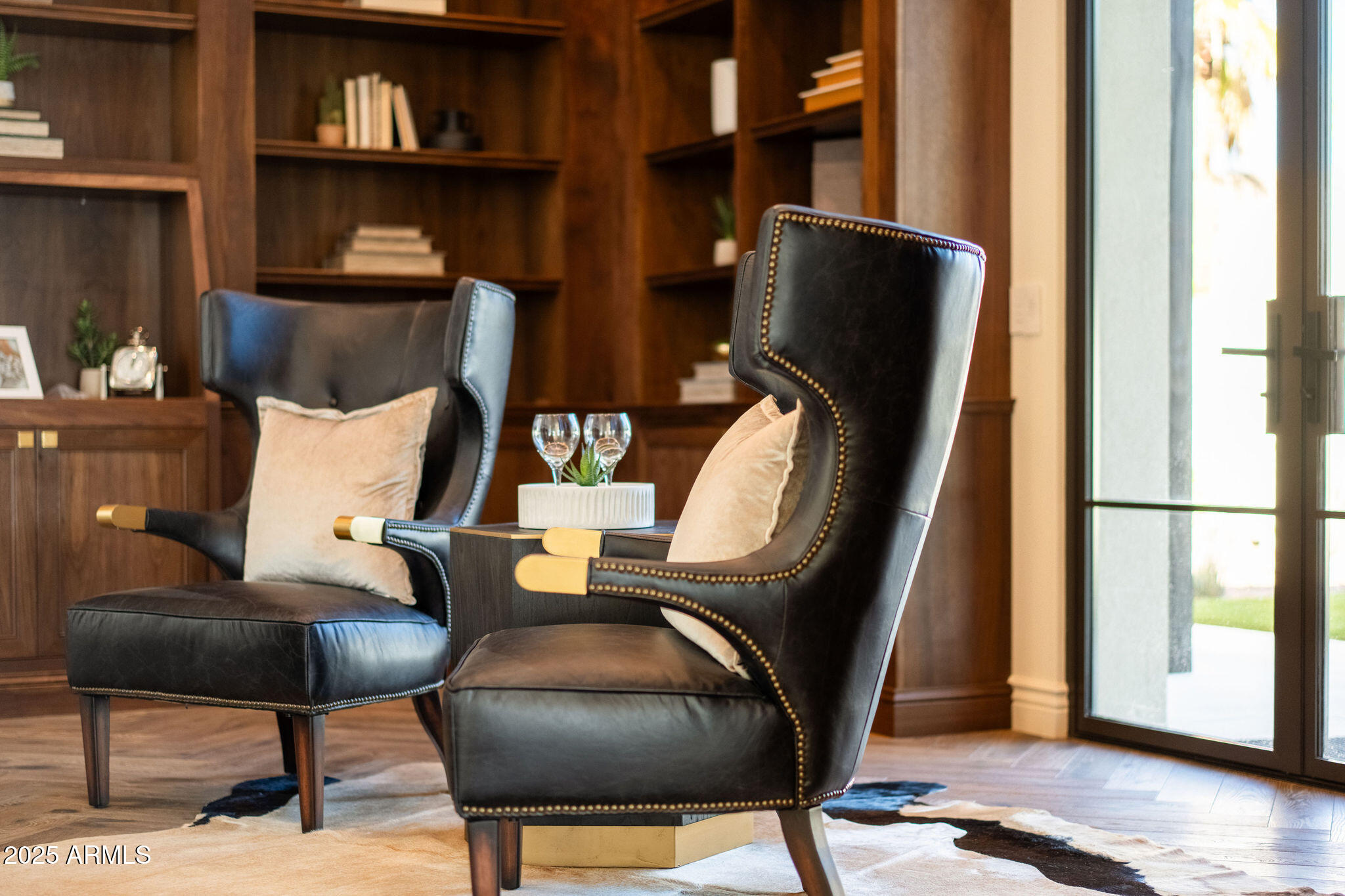 5902 E CACTUS WREN Road