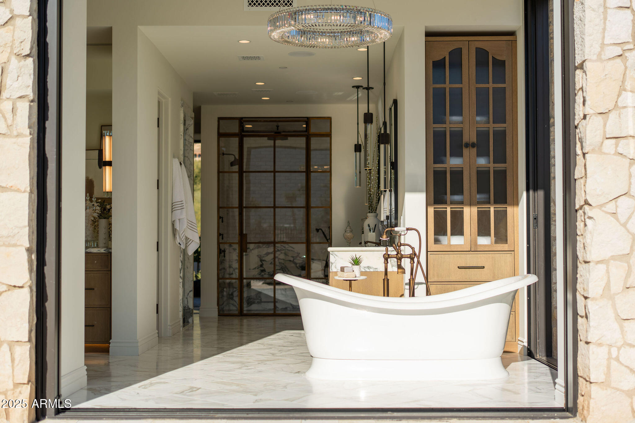 5902 E CACTUS WREN Road