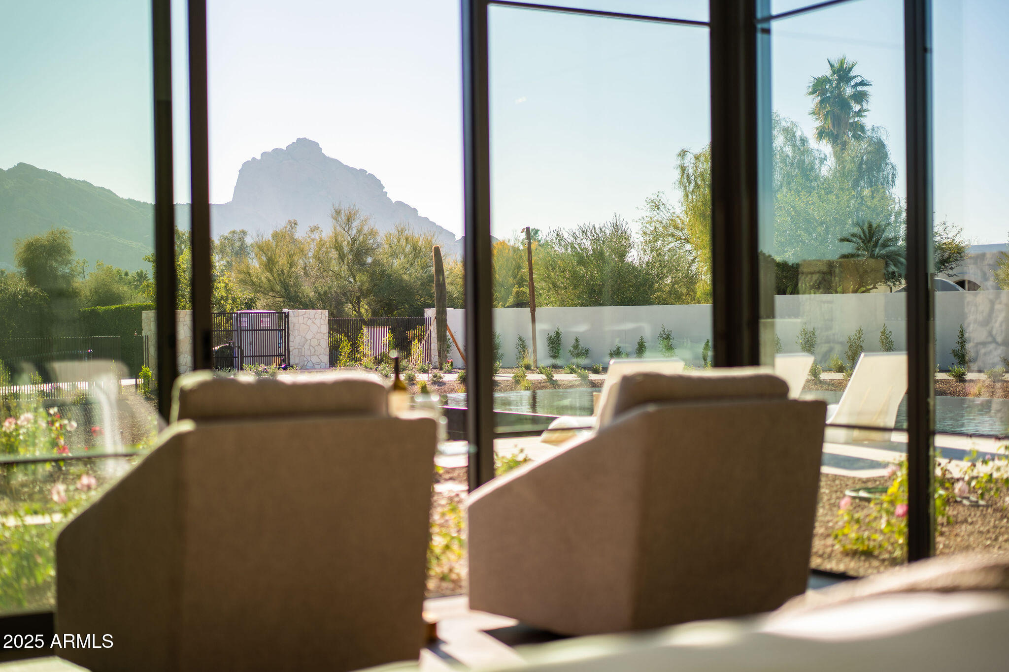 5902 E CACTUS WREN Road