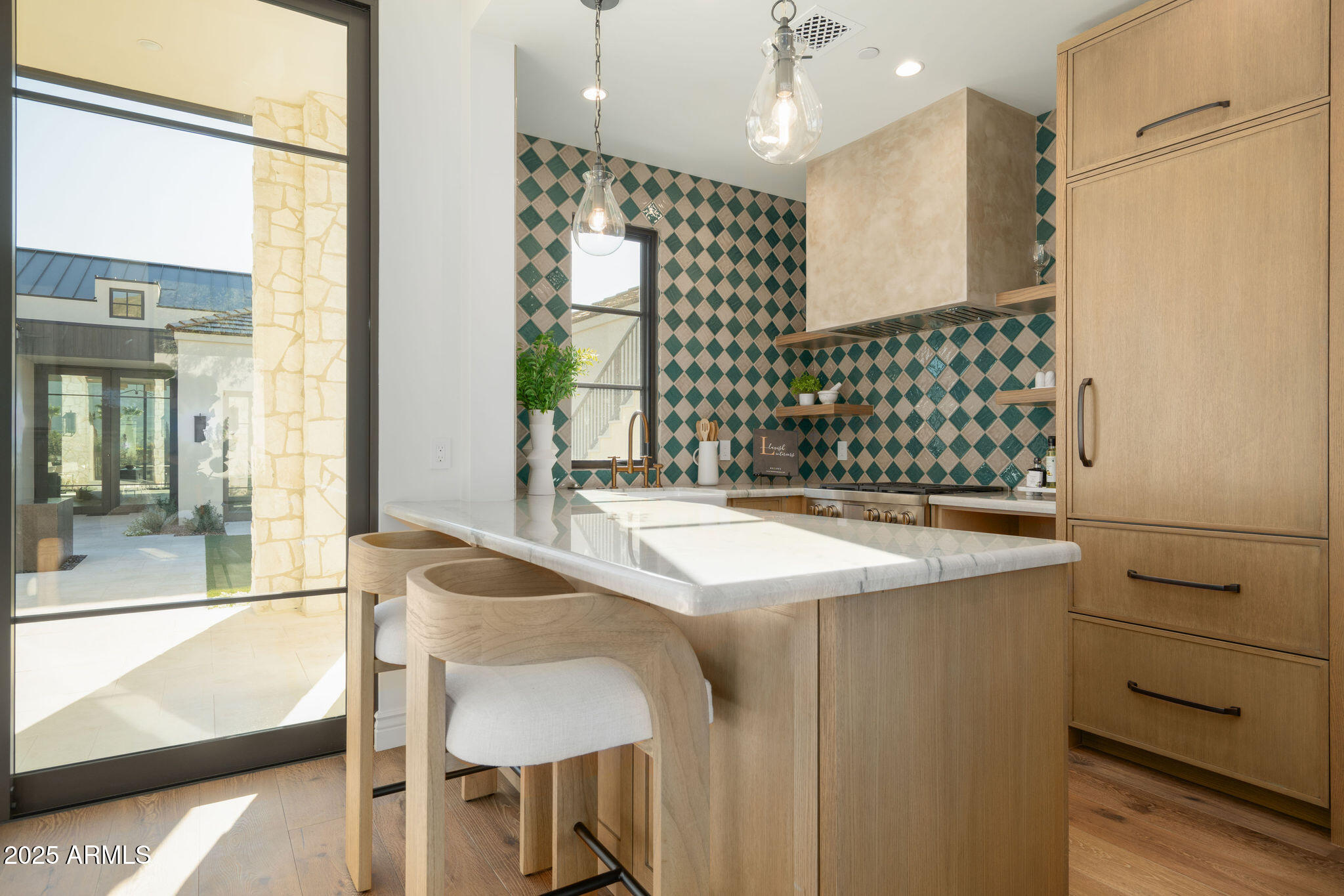 5902 E CACTUS WREN Road