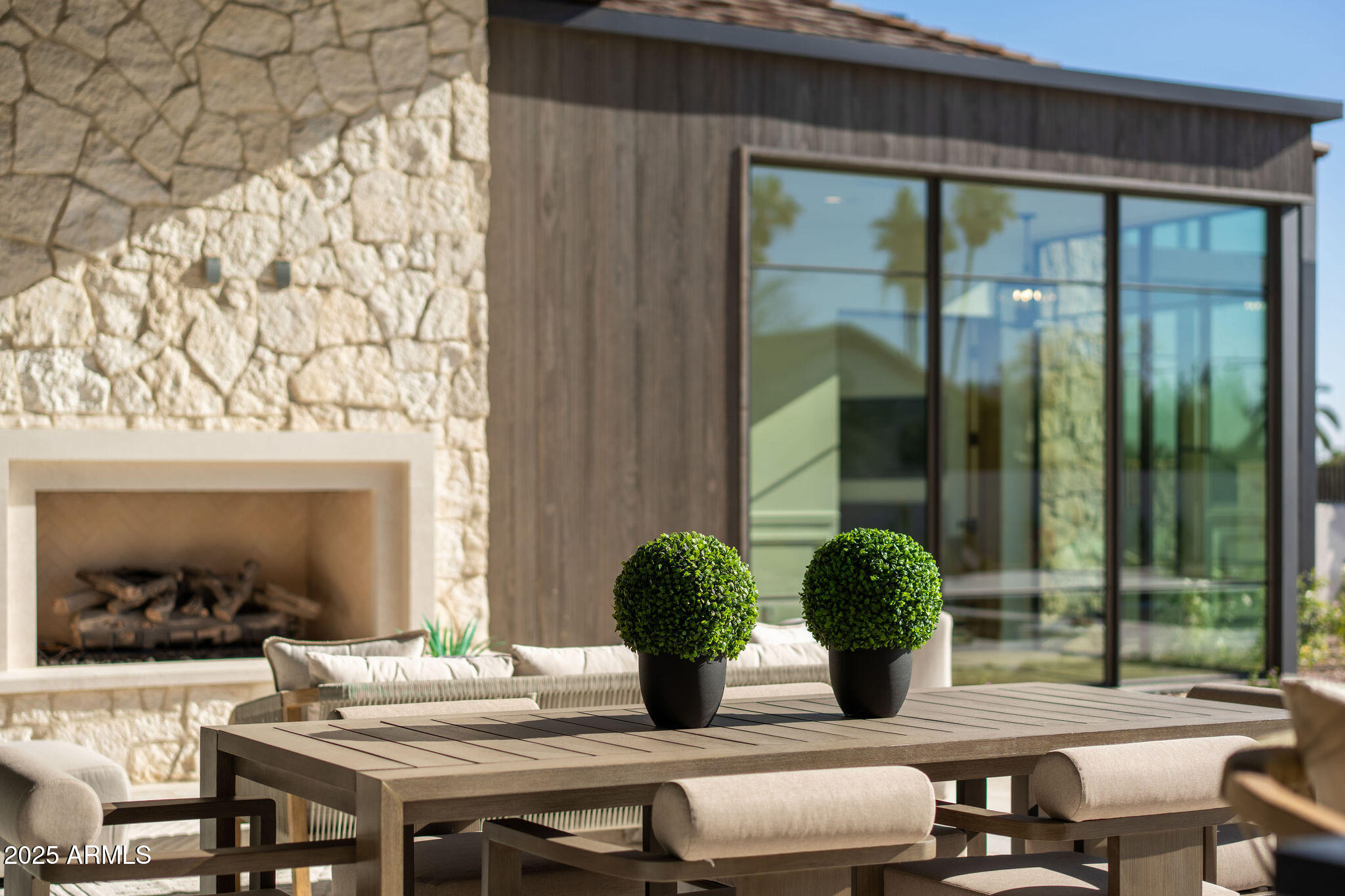 5902 E CACTUS WREN Road