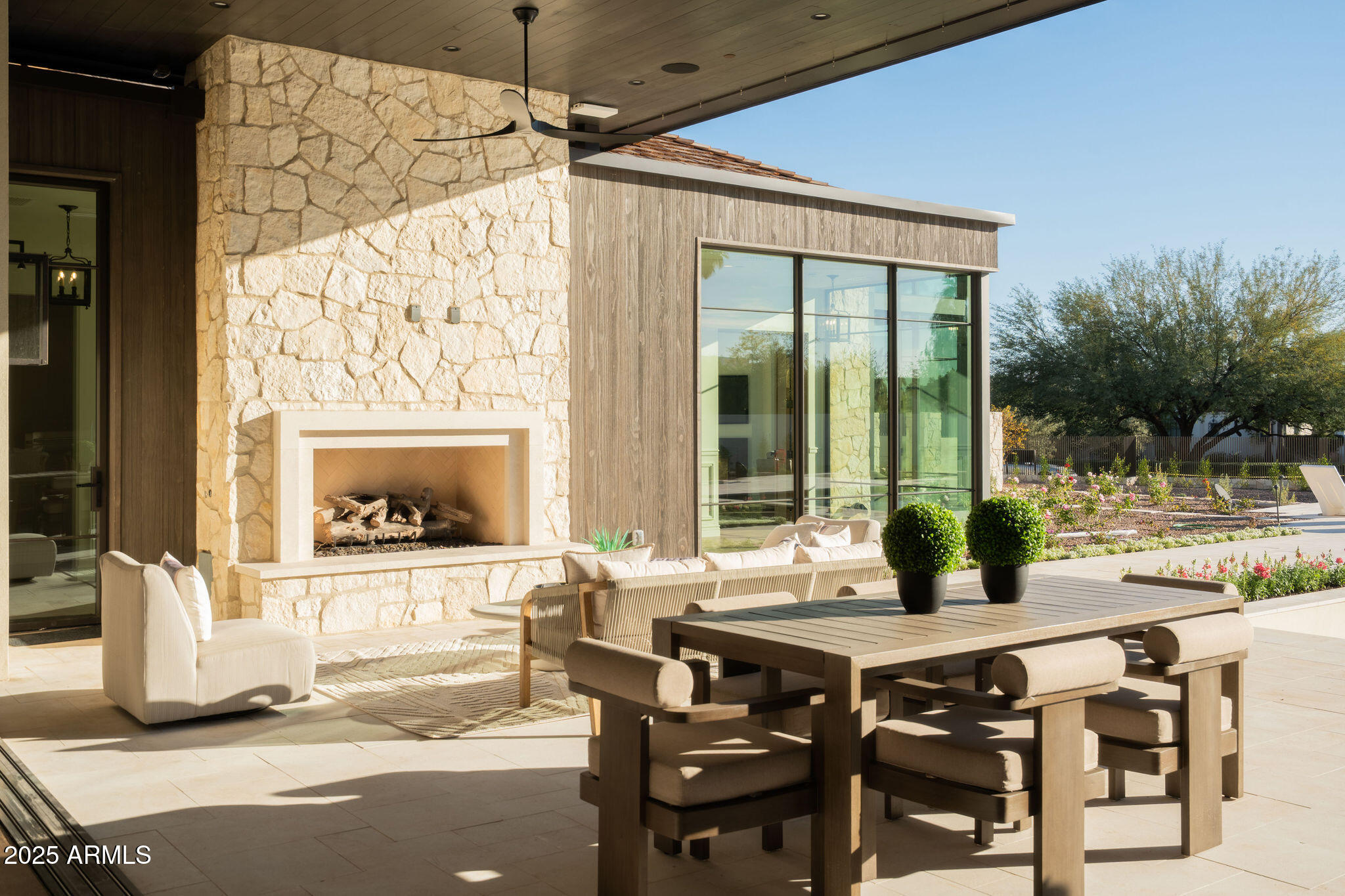 5902 E CACTUS WREN Road