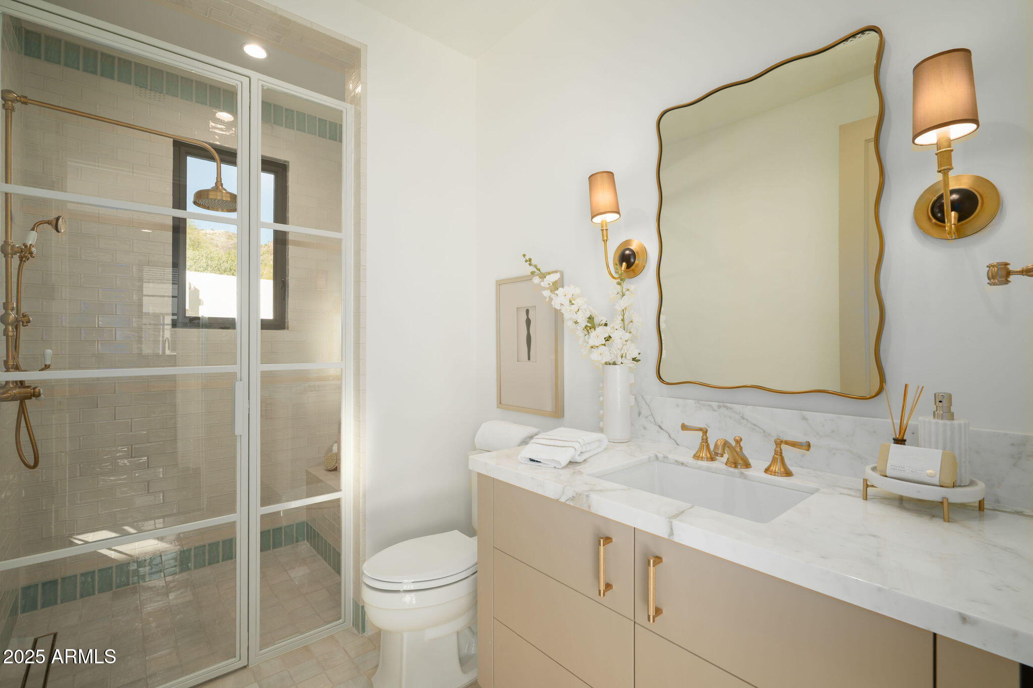 5902 E CACTUS WREN Road