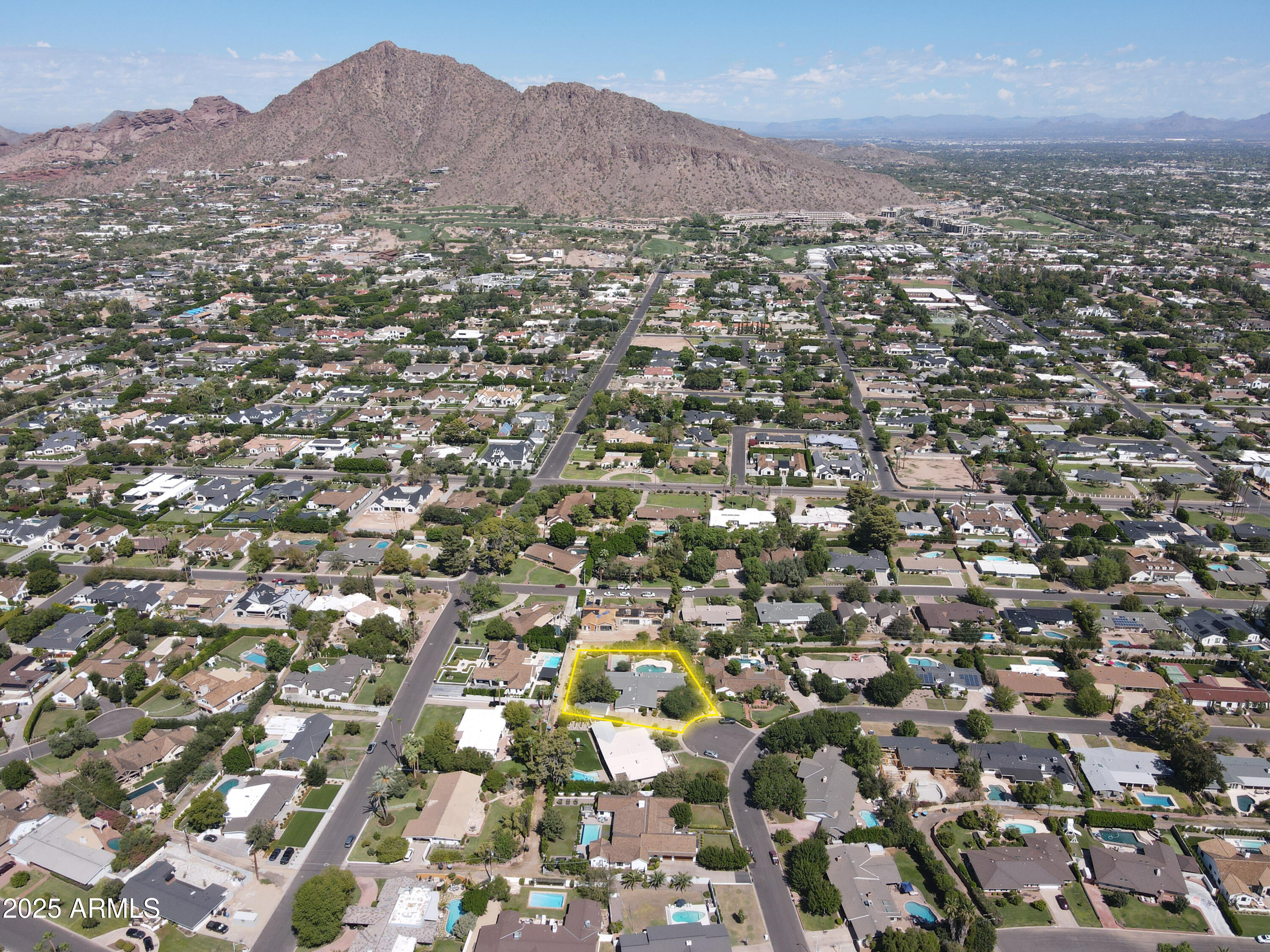 6002 E CALLE ROSA, 77