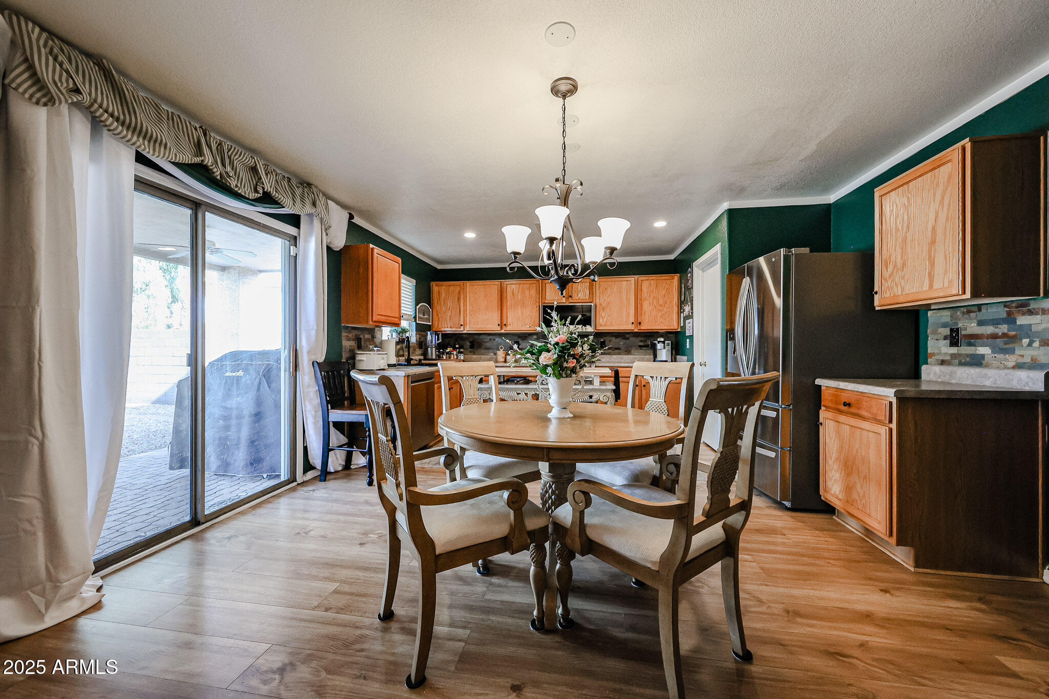 1126 E Silktassel Trail