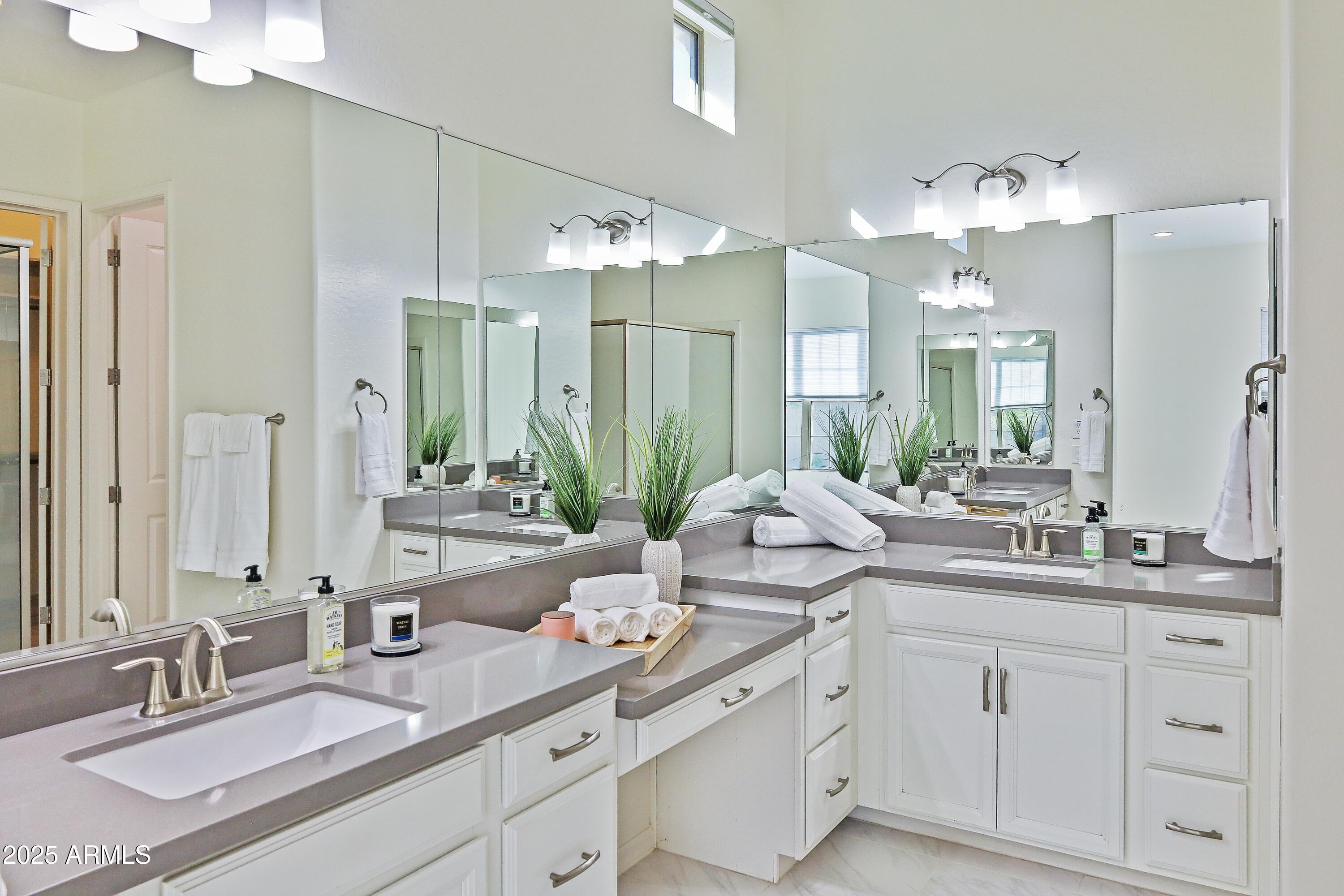 1555 W Sea Fog Drive