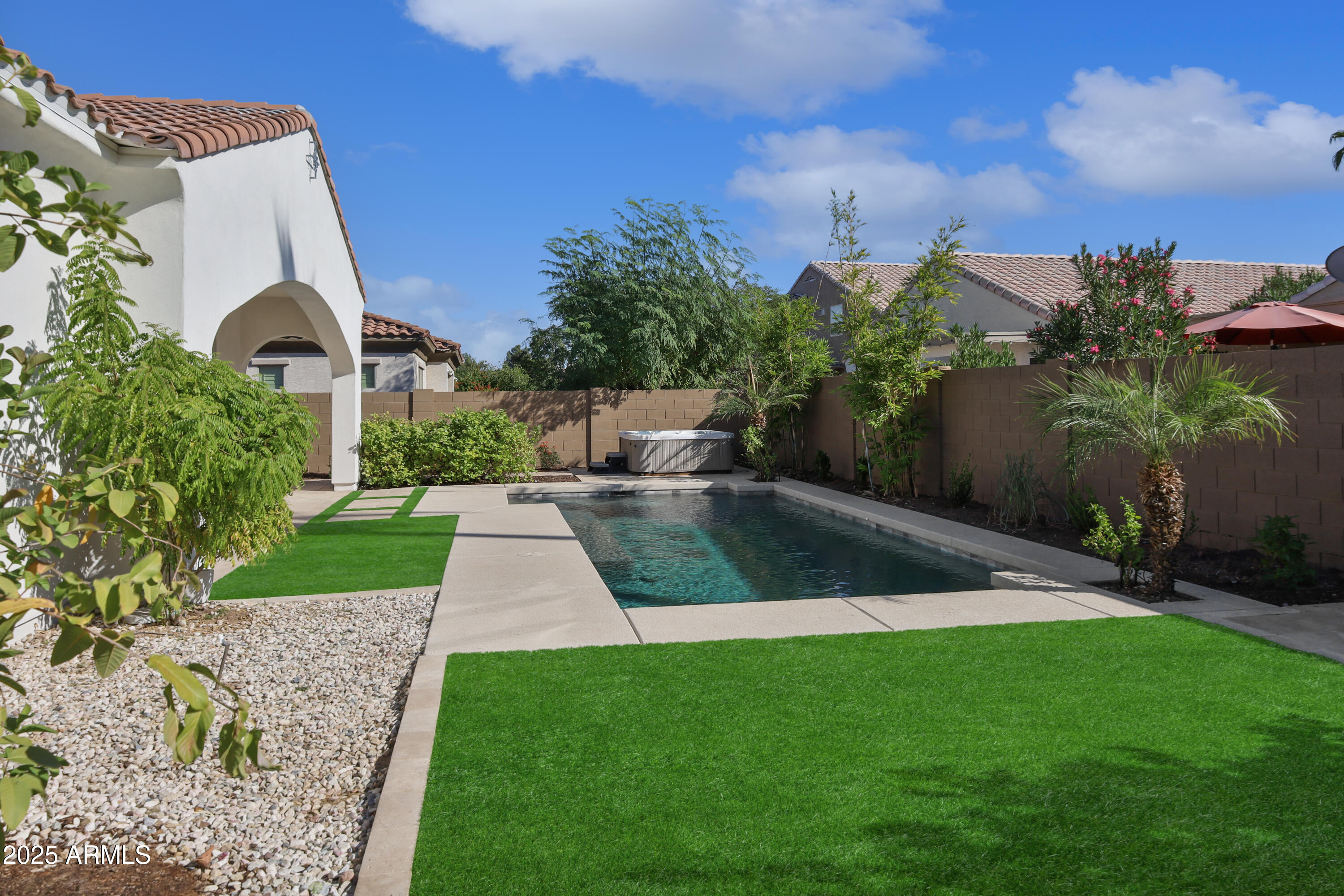 1555 W Sea Fog Drive