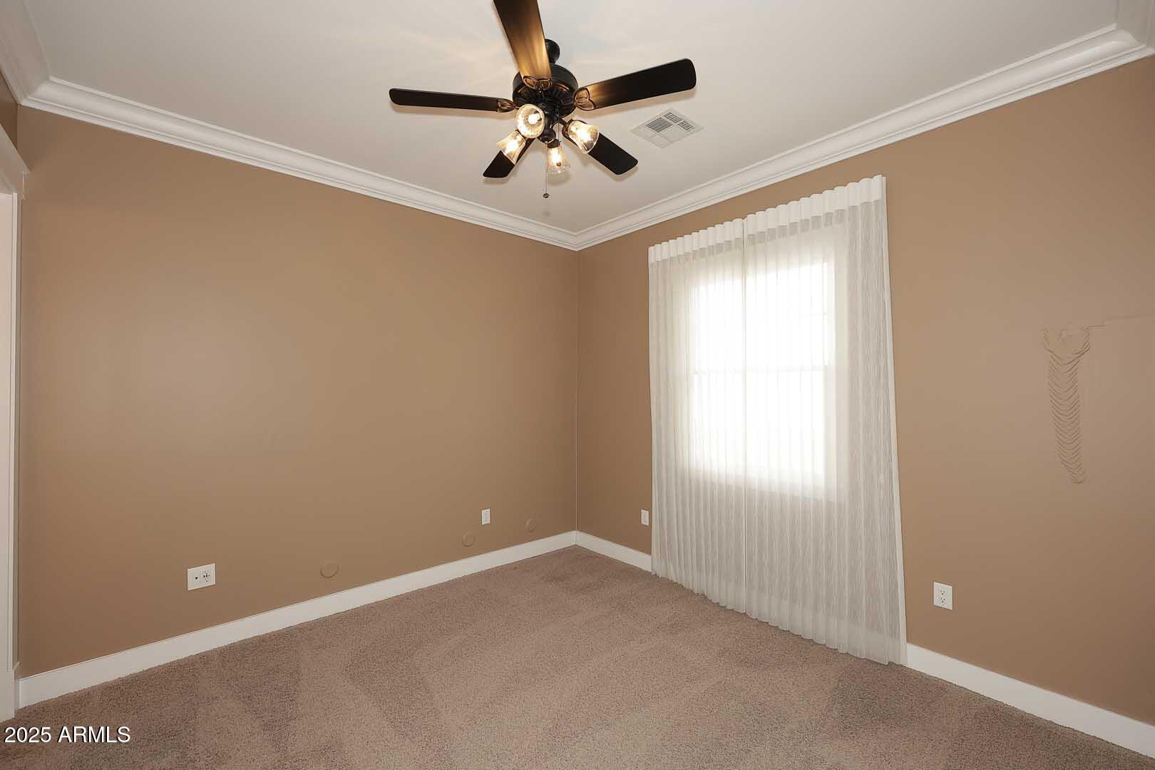 8822 N 85th Place