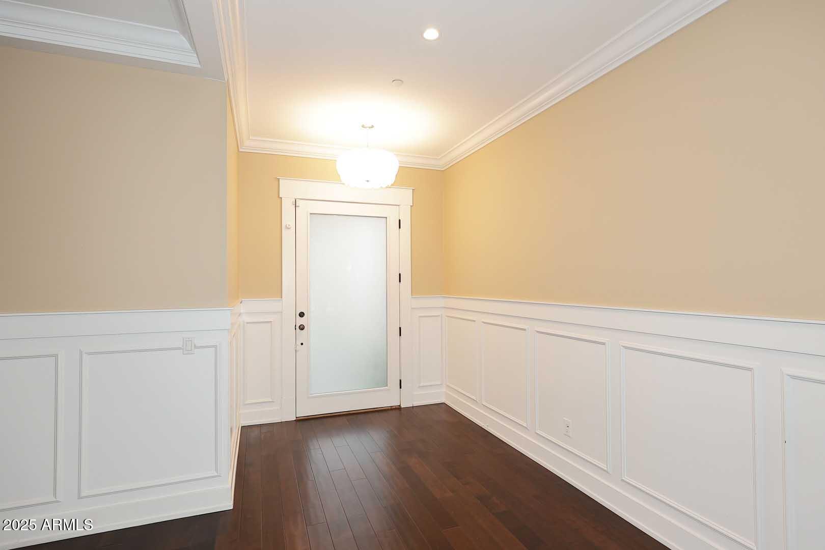 8822 N 85th Place