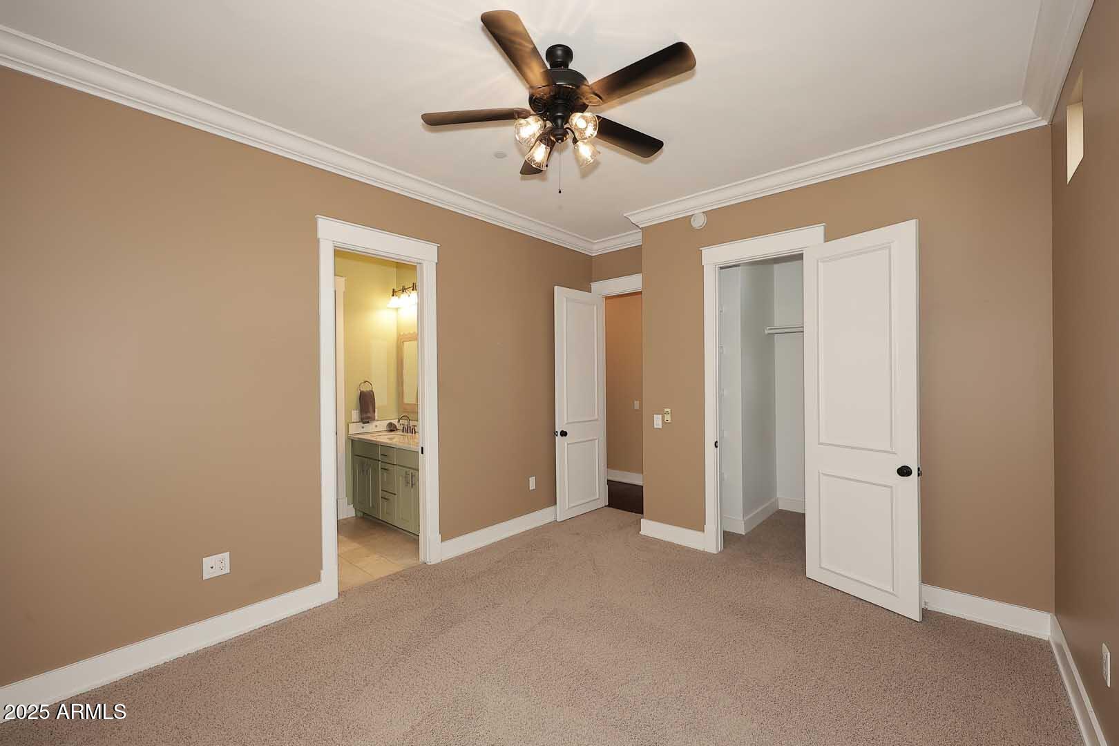 8822 N 85th Place
