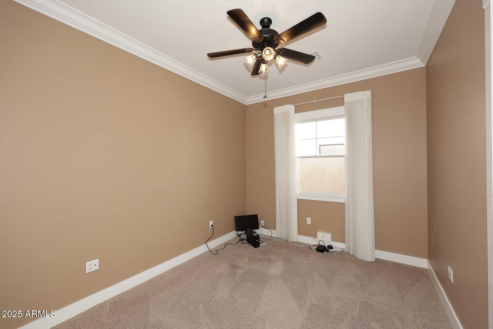 8822 N 85th Place
