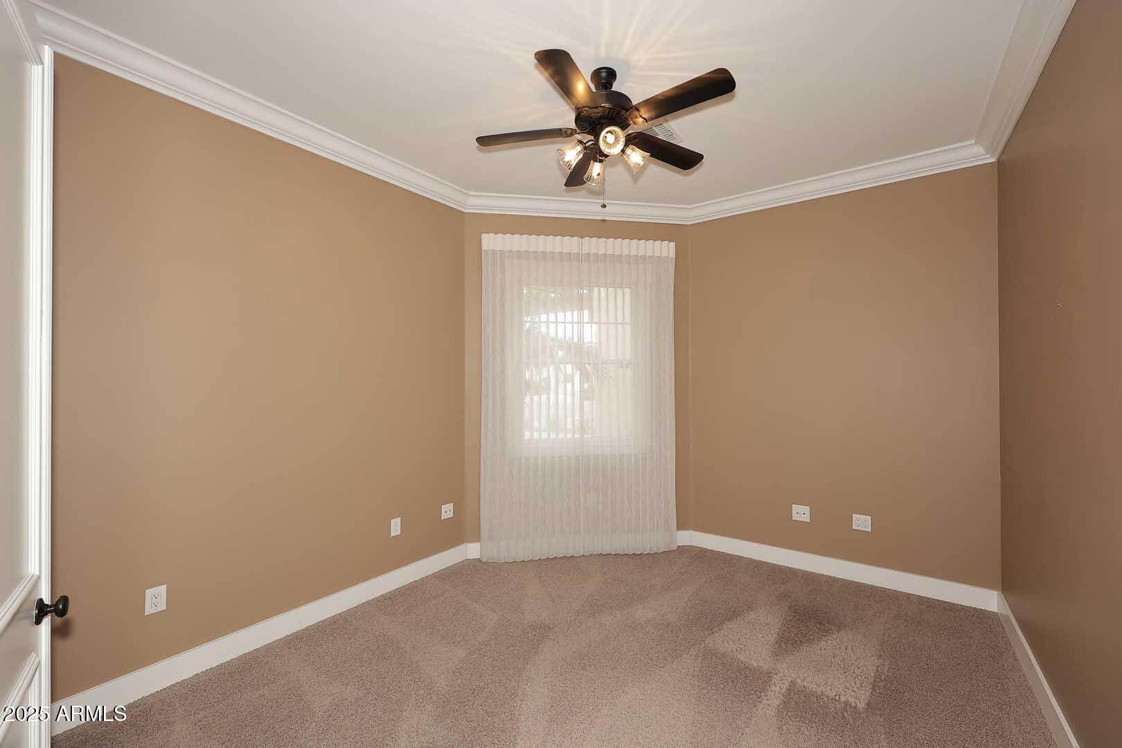 8822 N 85th Place
